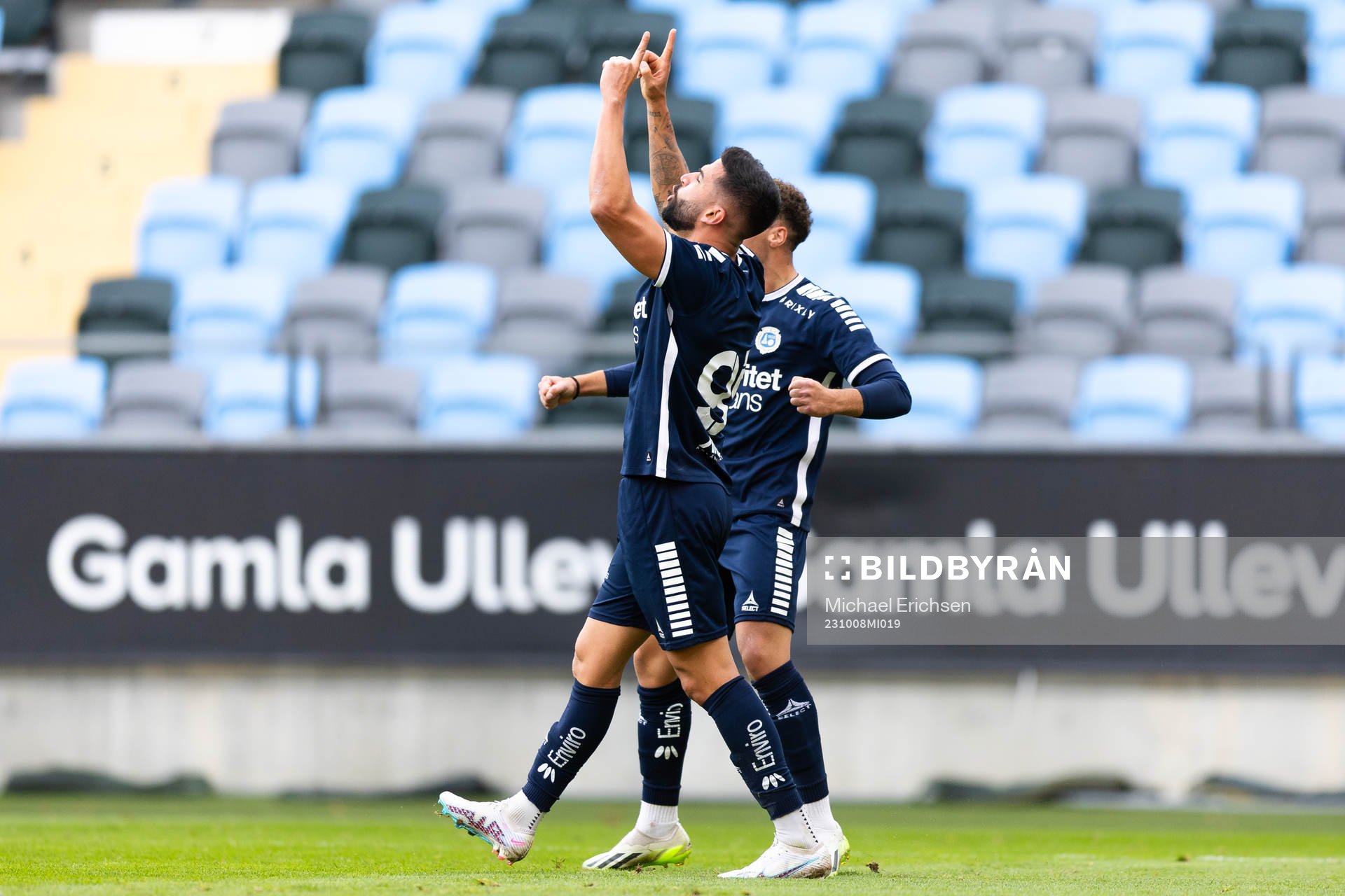 Utsiktens Paulo Marcelo Souza Alves jublar