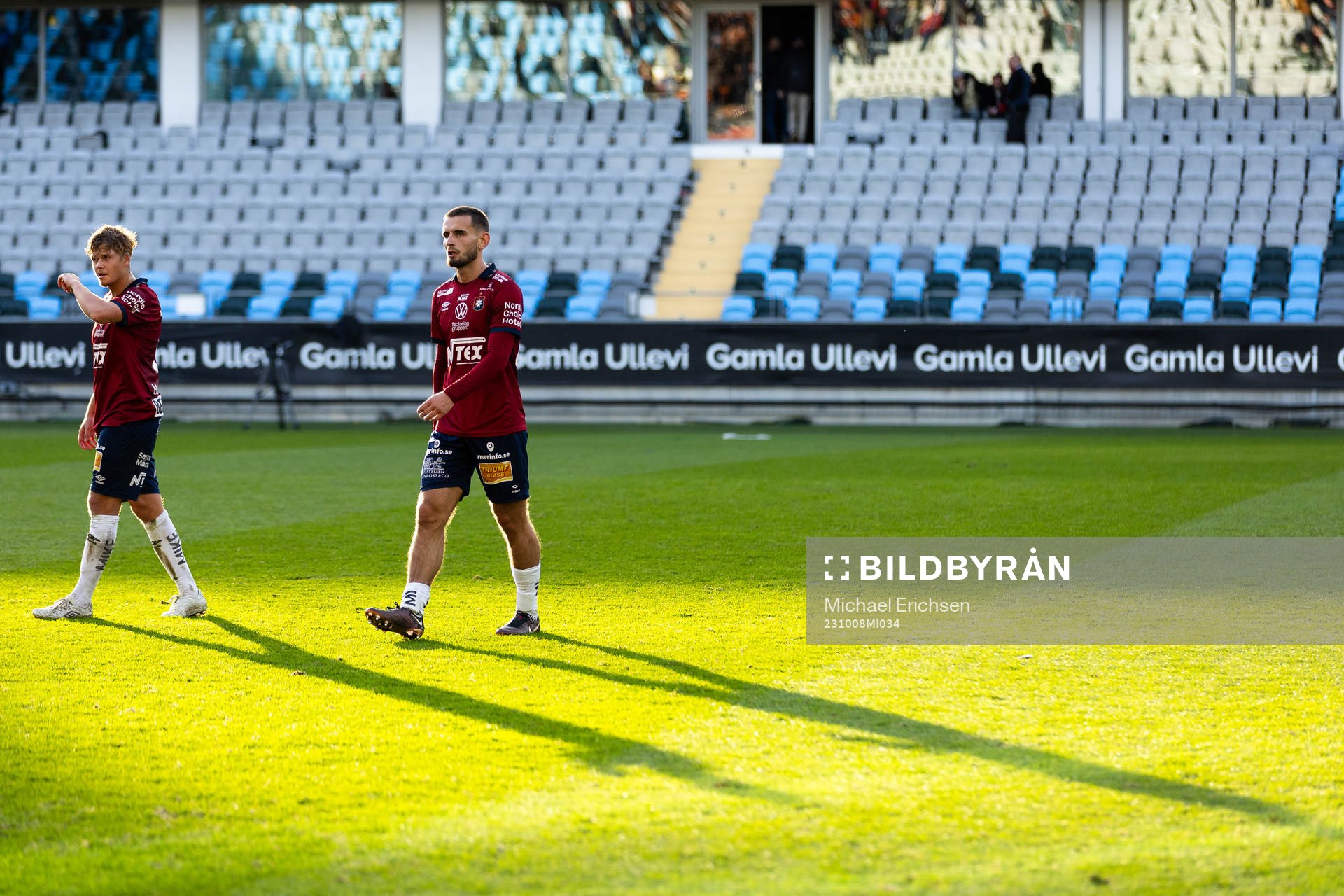 Örgrytes Kevin Holmén och Erion Sadiku deppar
