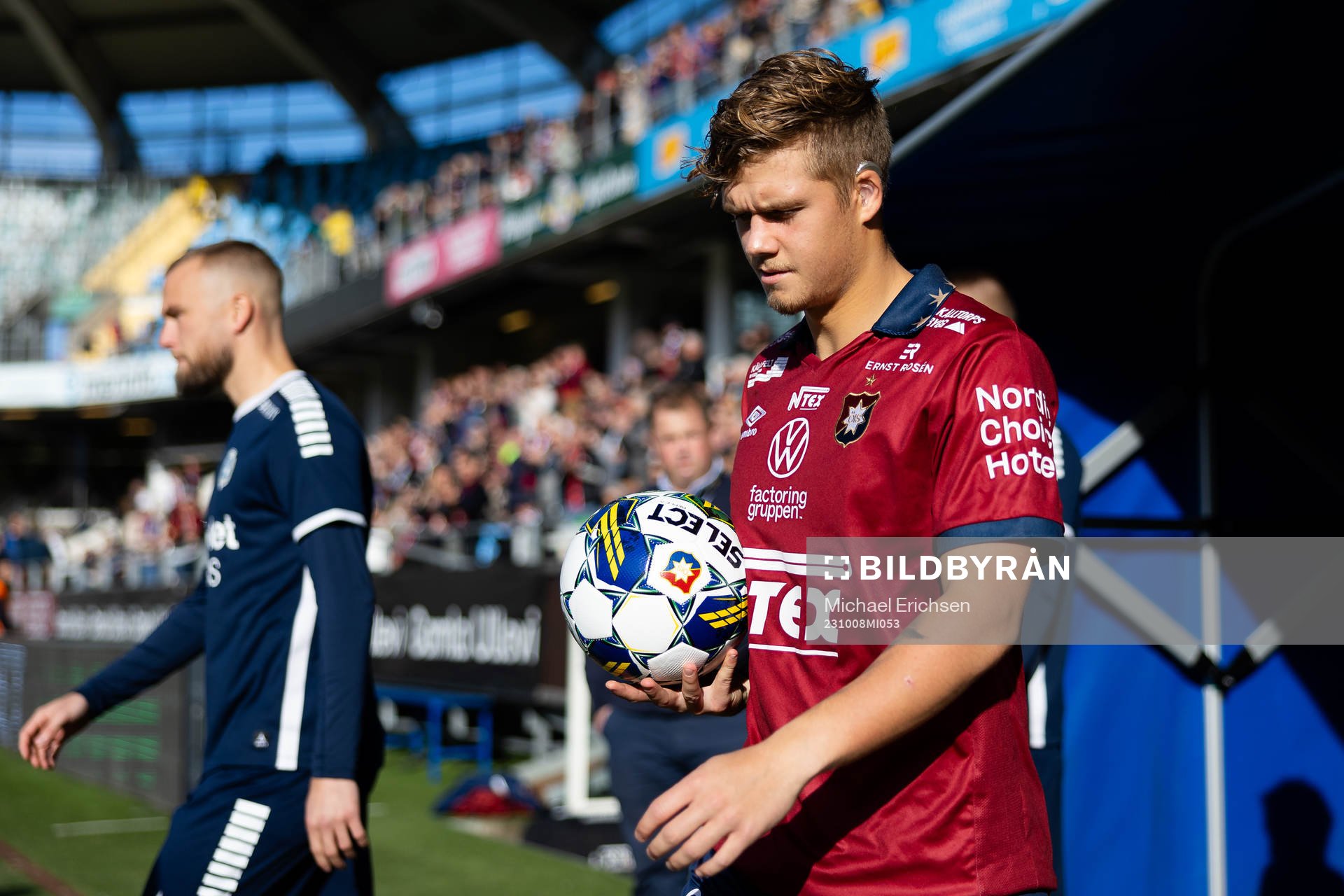Örgrytes Kevin Holmén innan fotbollsmatchen i Superettan