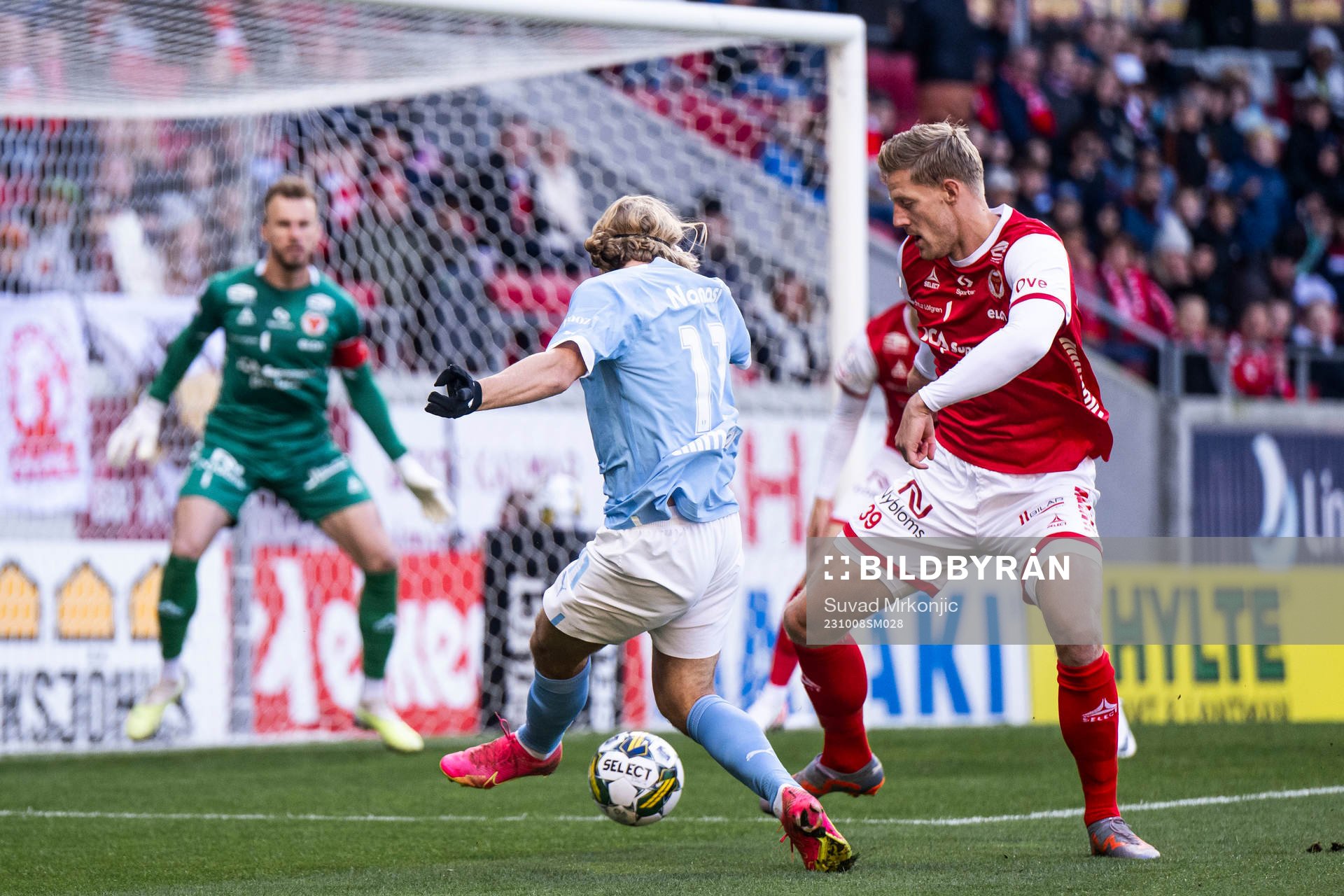 Malmö FFs Sebastian Nanasi och Kalmars Lars Saetra