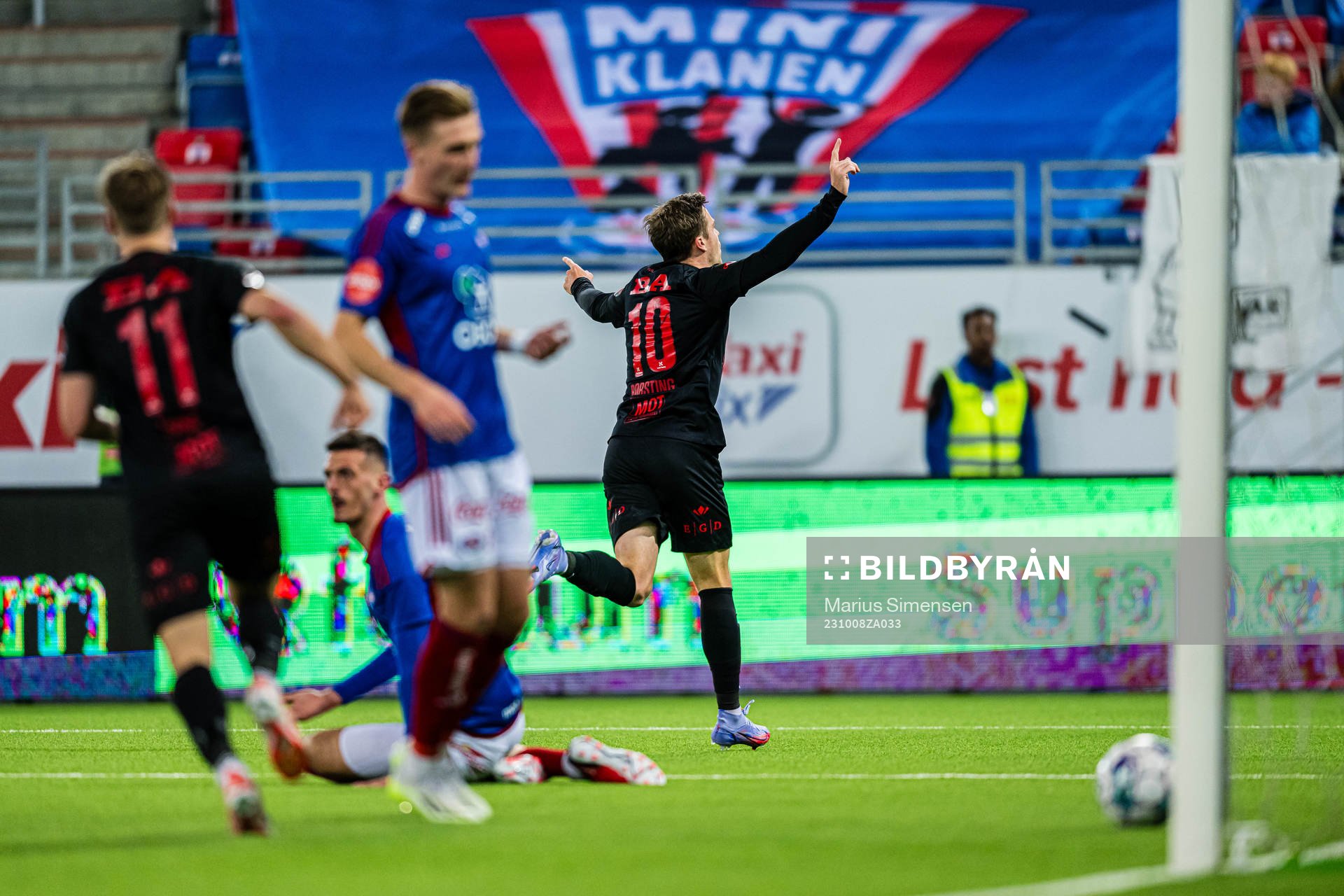 Frederik Børsting of Brann celebrates