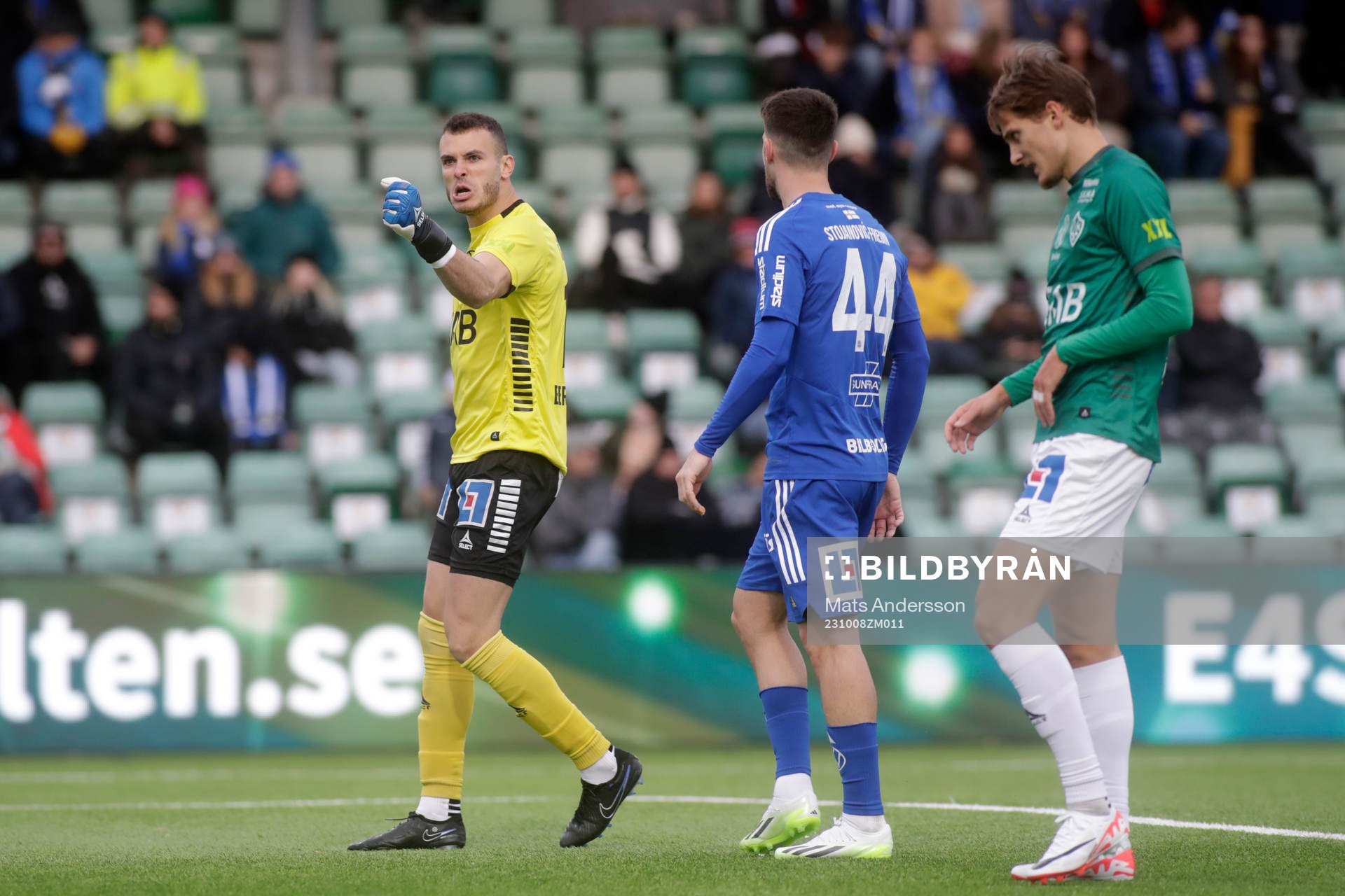 Brages målvakt Andre Bernardini jublar