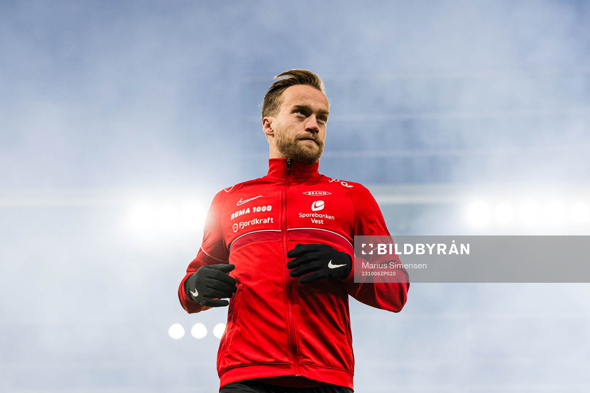 Bård Finne of Brann warms up