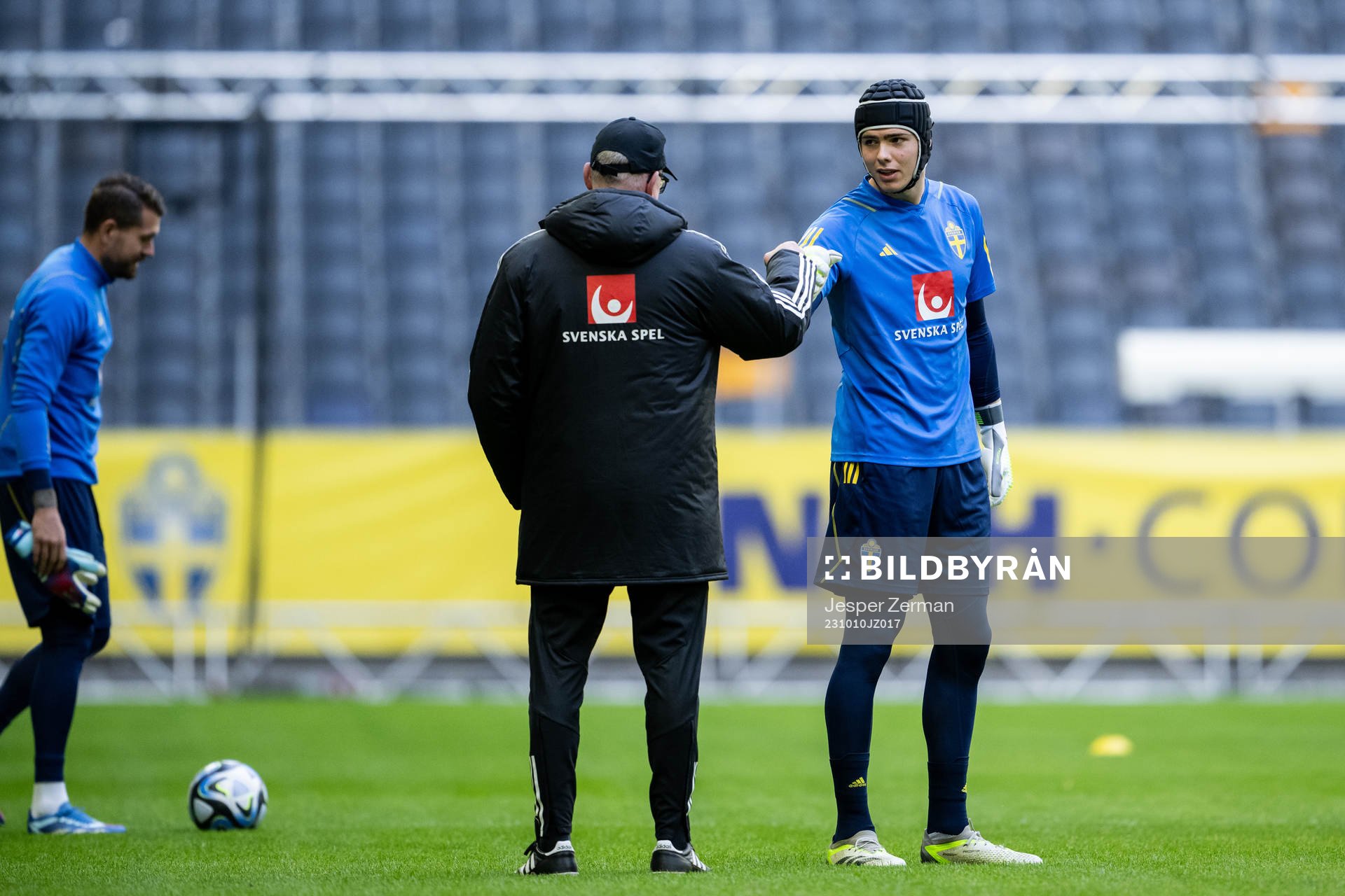 Janne Andersson, head coach, and Jacob Widell Zetterström