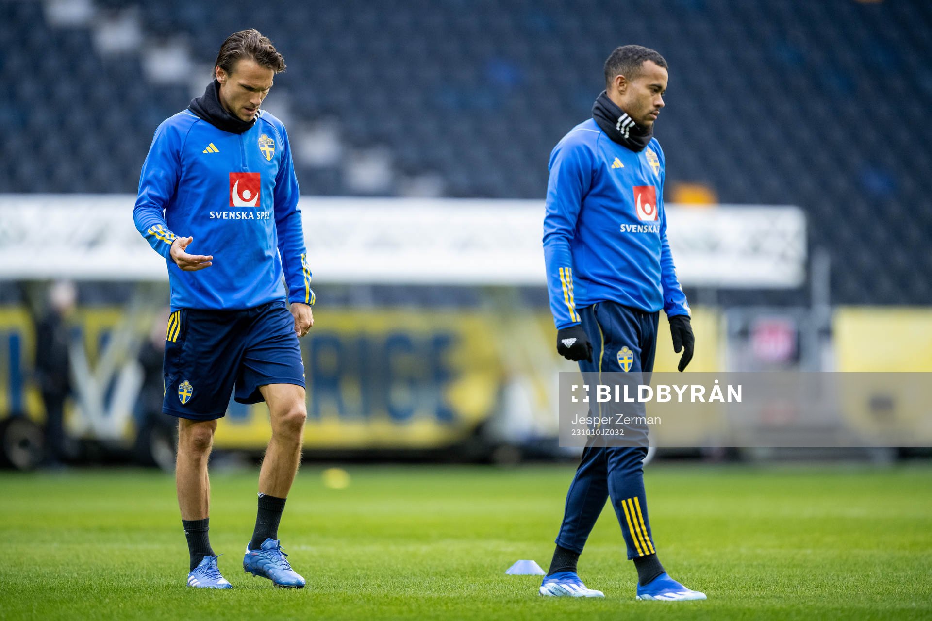 Albin Ekdal and Robin Quaison of the Swedish national