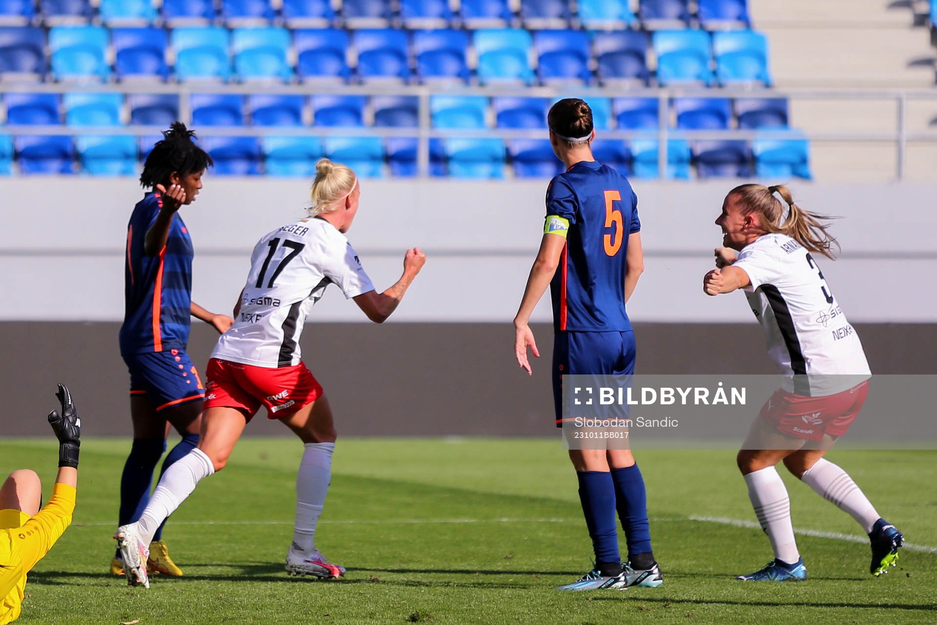 Caroline Seger of Rosengård celebrates