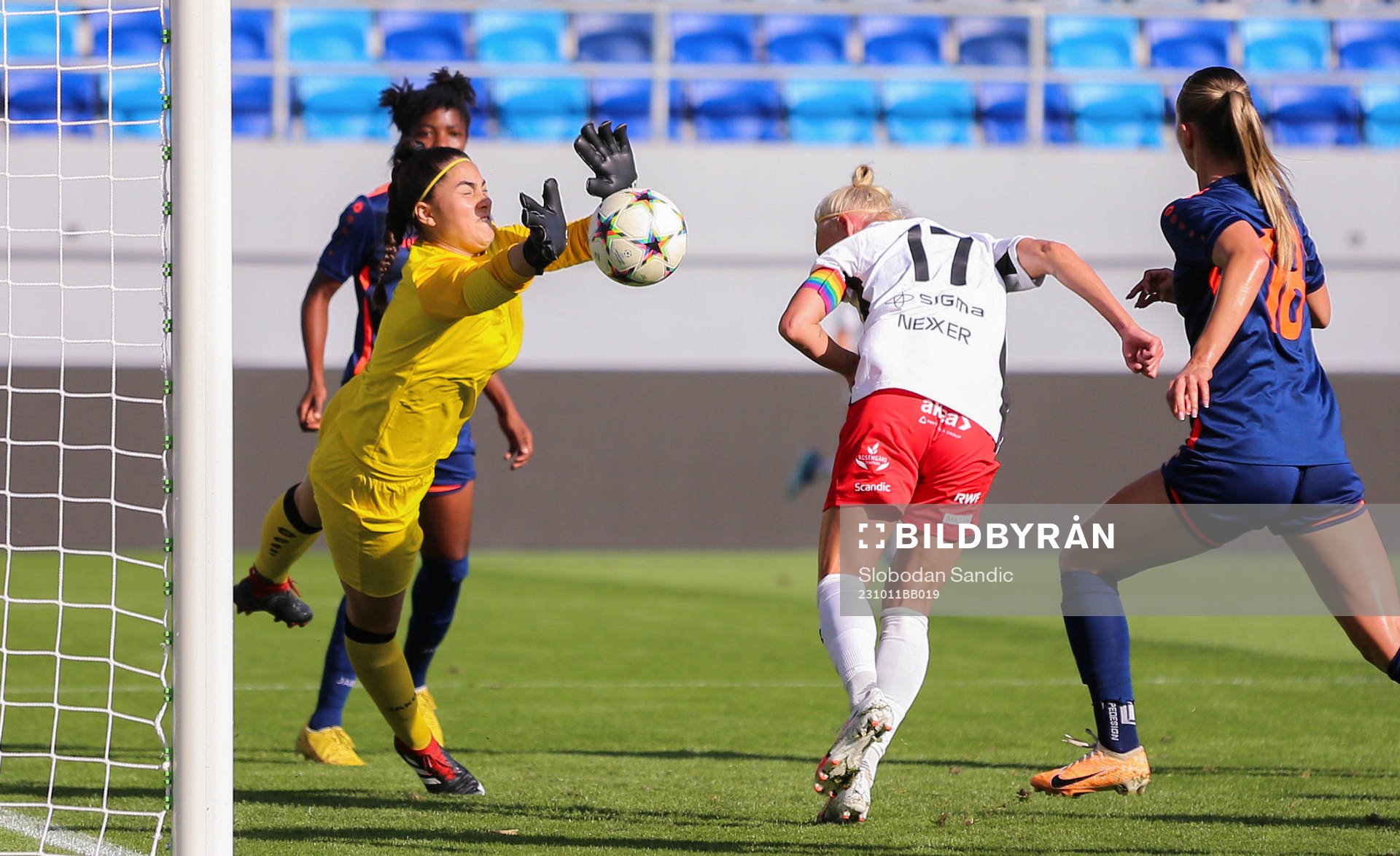 Caroline Seger of Rosengård scores the 0-1 goal against