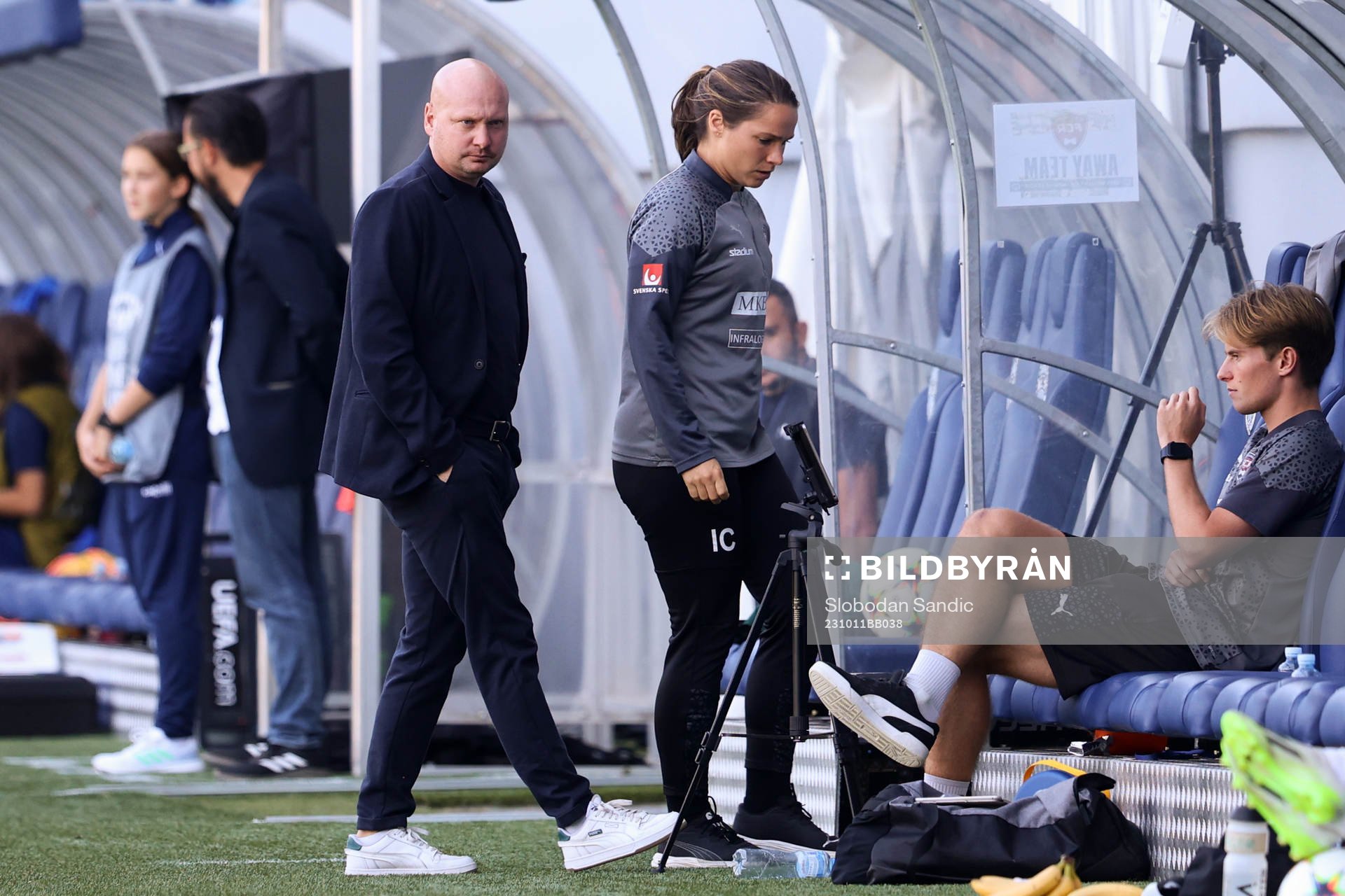 Head coach Joel Kjetselberg and assistant coach Ieva