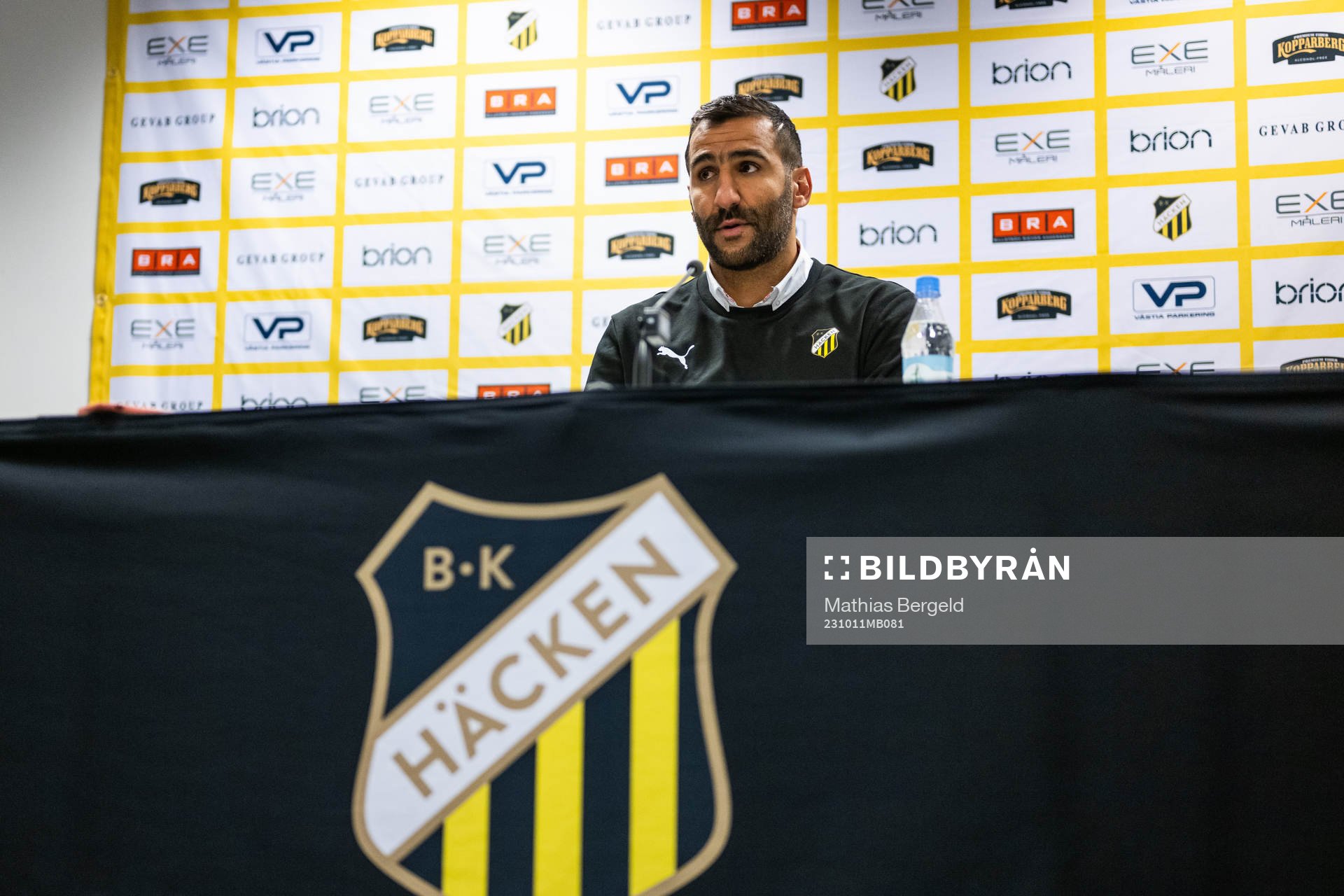 Head coach Mak Lind of Häcken at the press conference after the UEFA Women's Champions League qualifying match between Häcken and Twente on October 11, 2023 in Gothenburg.