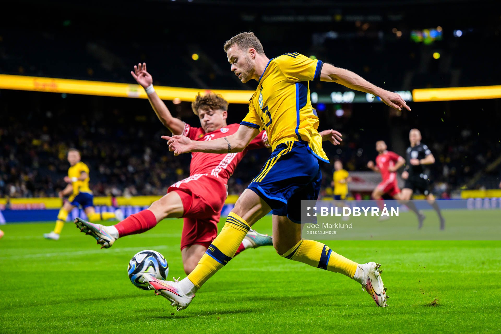 Ioan-Calin Revenco of Moldova and Gabriel Gudmundsson of