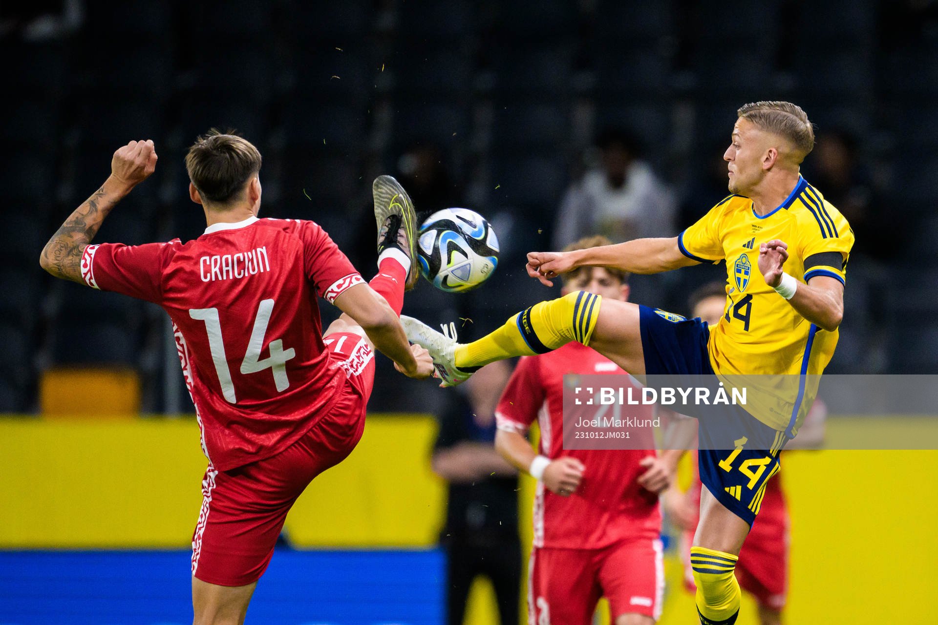 Artur Craciun of Moldova and Jesper Karlsson of Sweden