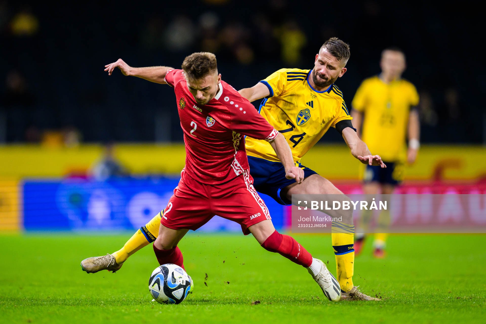 Oleg Reabciuc of Moldova and Marcus Rohdén of Sweden