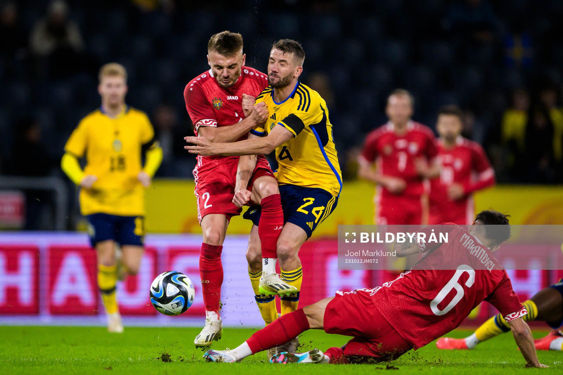 Oleg Reabciuc and Denis Marandici of Moldova against Marcus