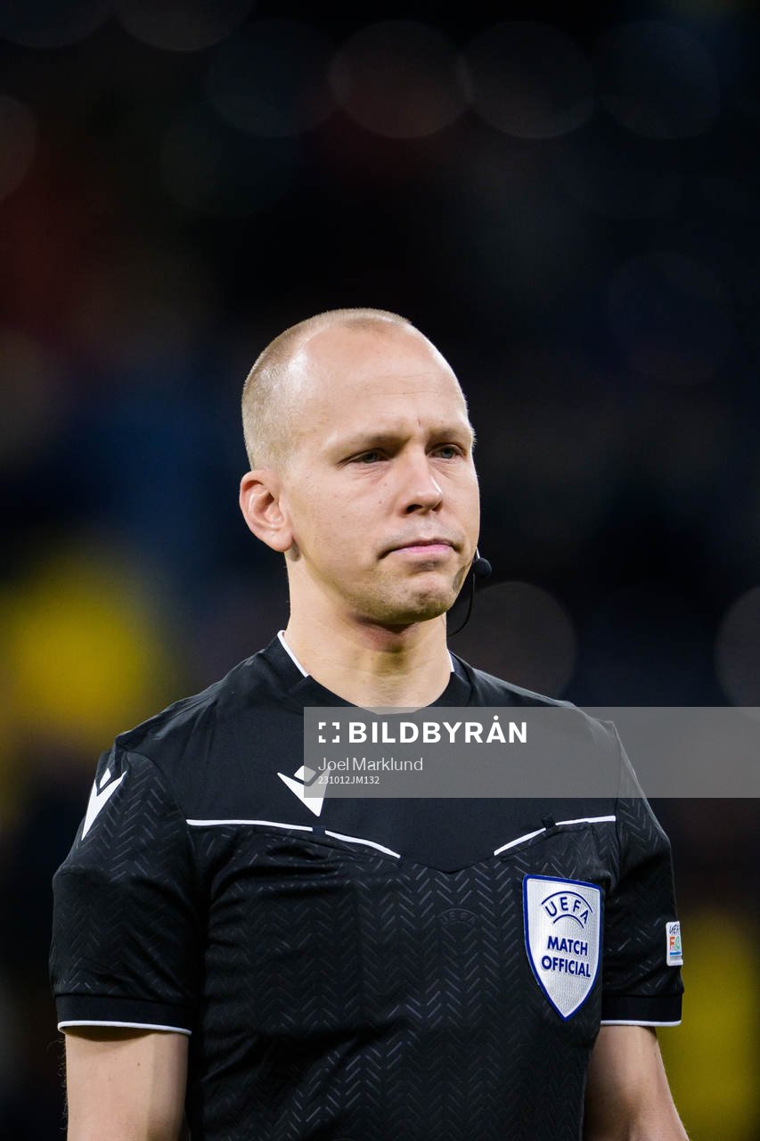 Referee Antti Munukka