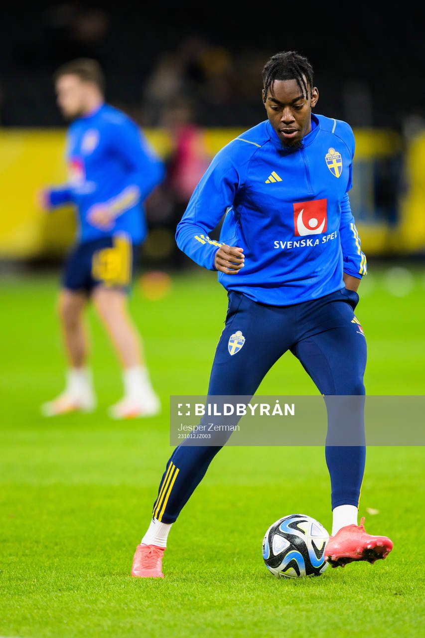 Anthony Elanga of Sweden