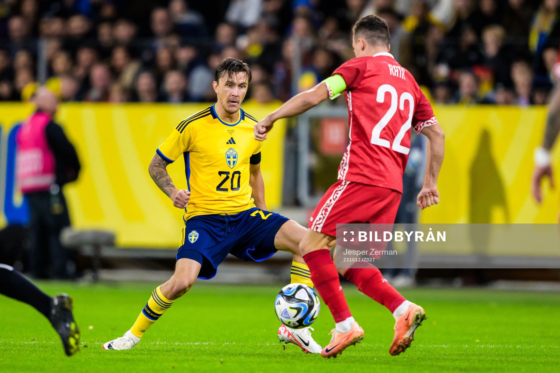 Kristoffer Olsson and Vadim Rata of Moldova