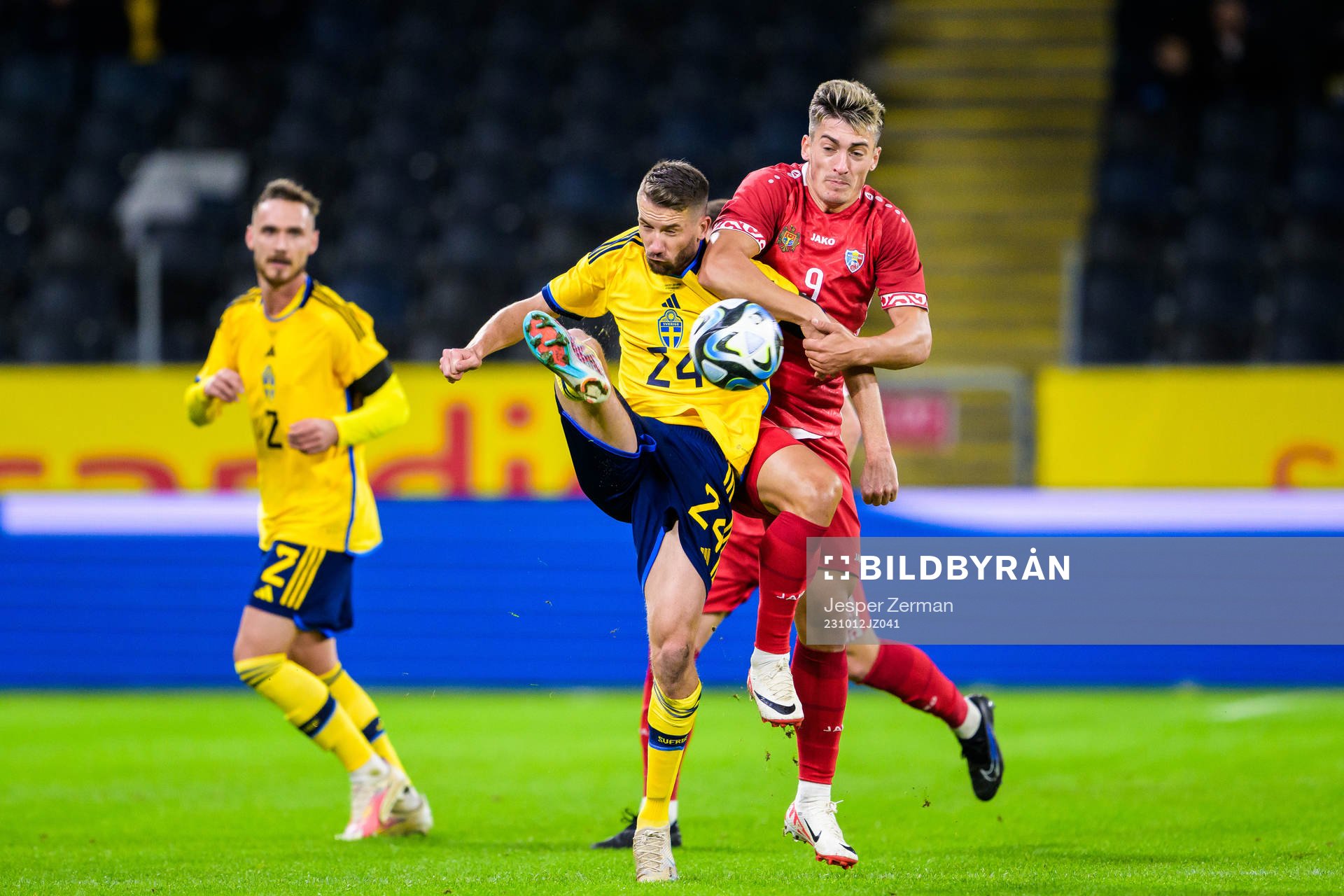 Marcus Rohdén of Sweden and Ion Nicolaescu of Moldova