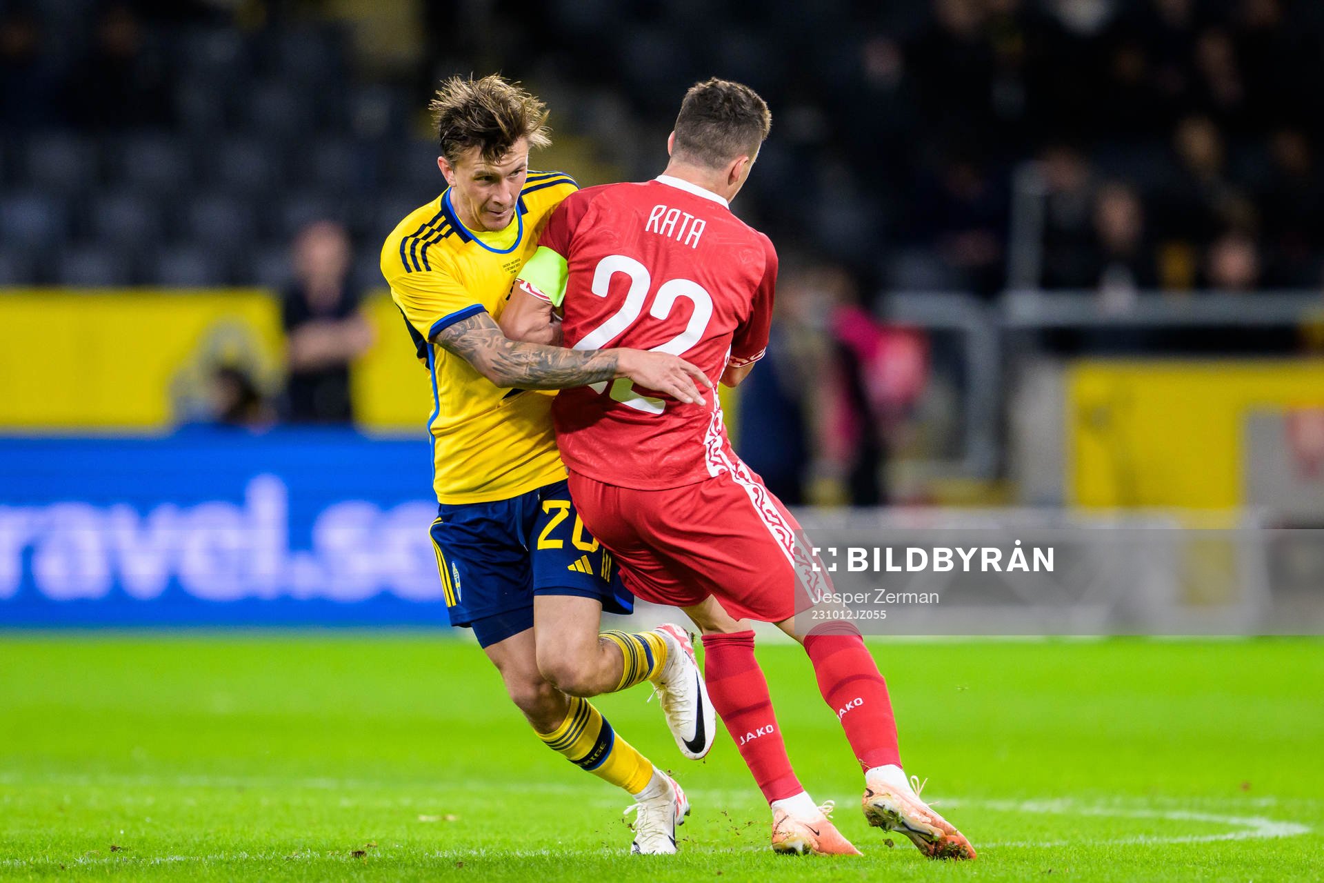 Kristoffer Olsson of Sweden and Vadim Rata of Moldova