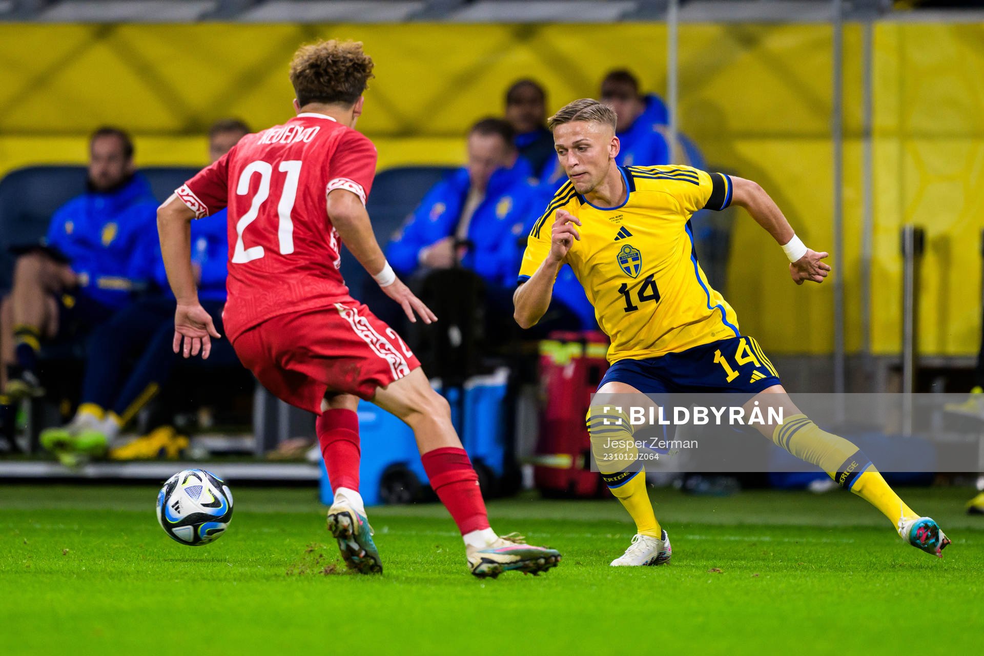 Ioan-Calin Revenco of Moldova and Jesper Karlsson of Sweden