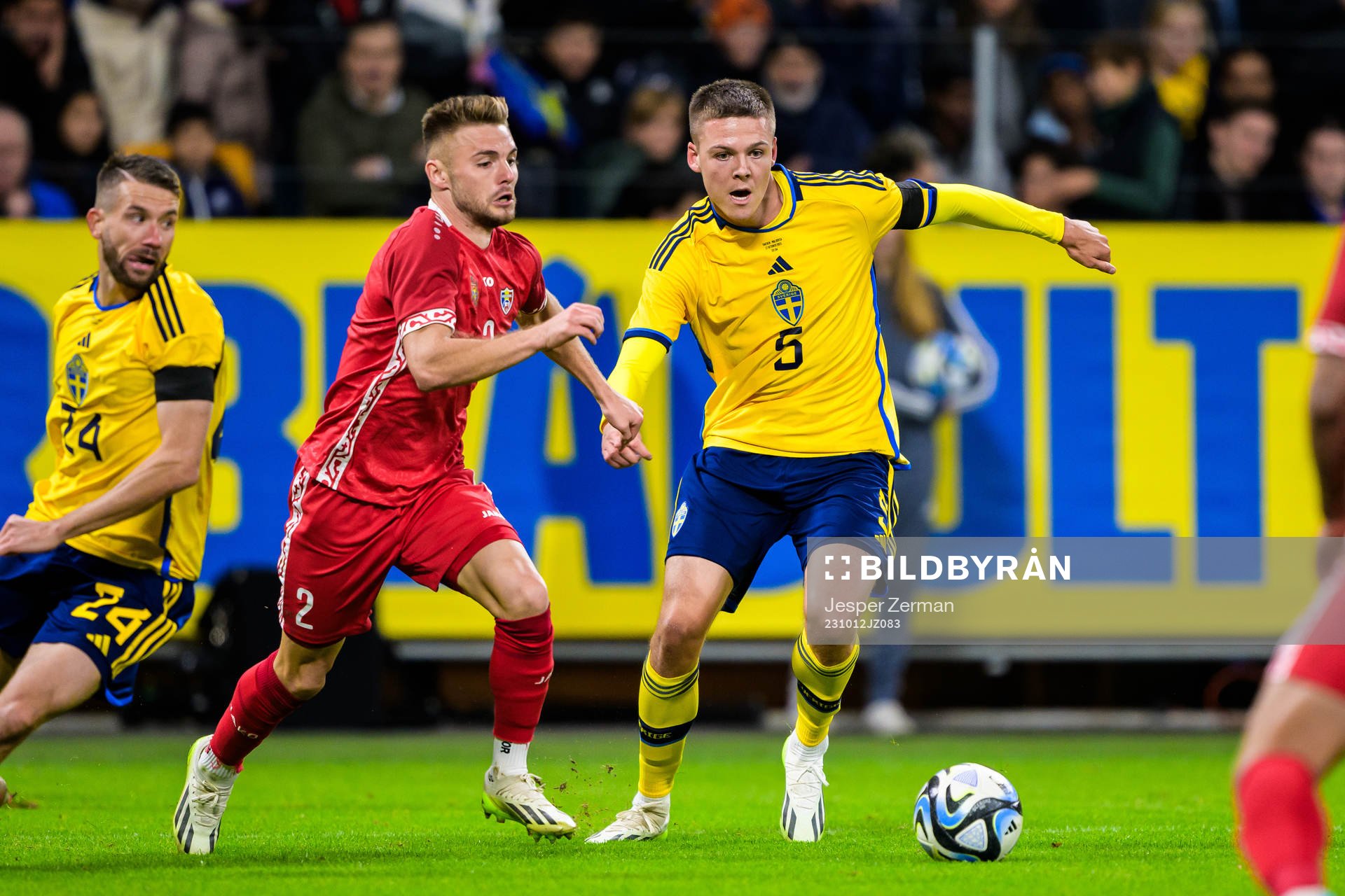 Oleg Reabciuc of Moldova and Emil Holm of Sweden