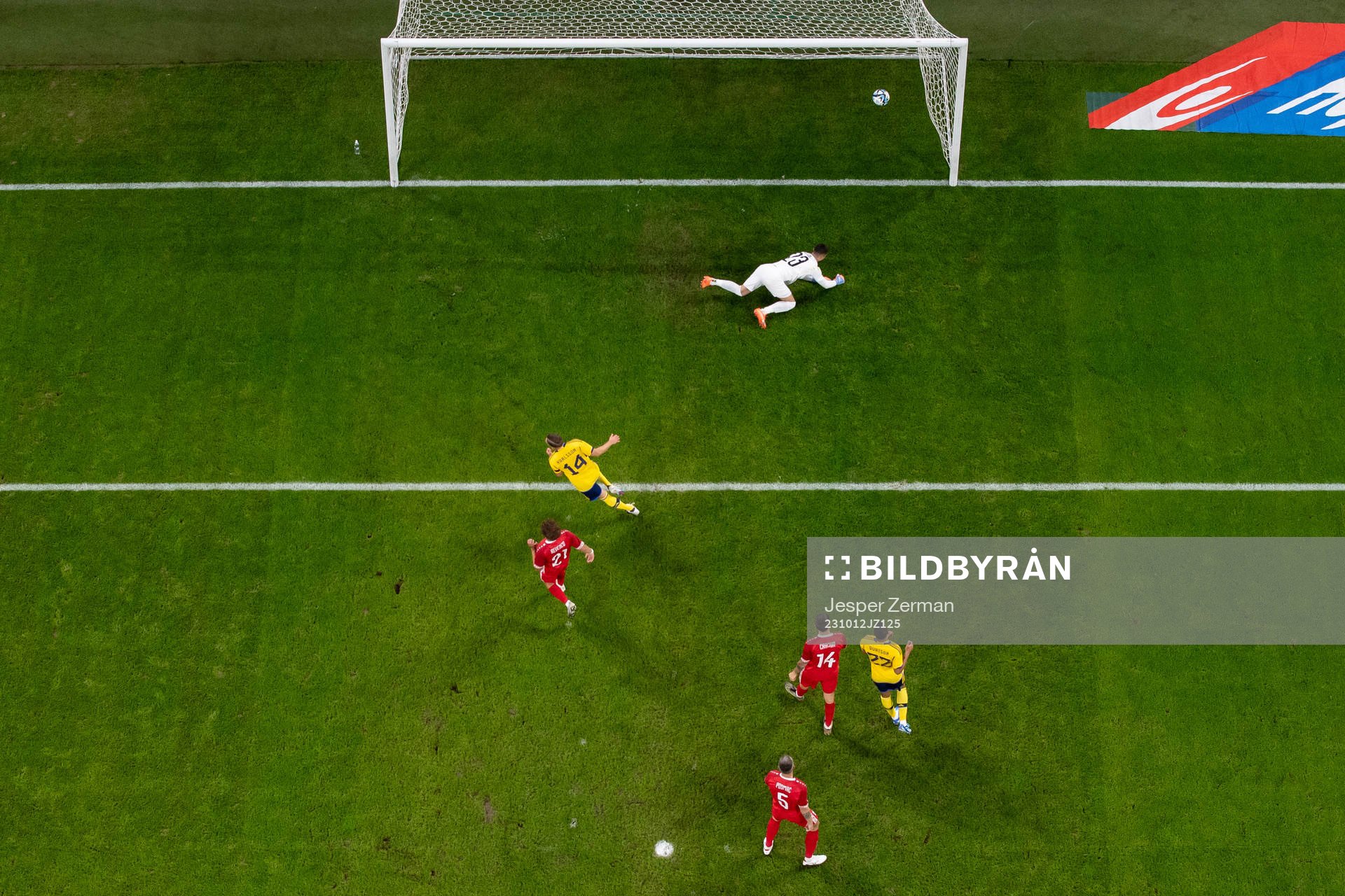 Jesper Karlsson of Sweden scores 1-0