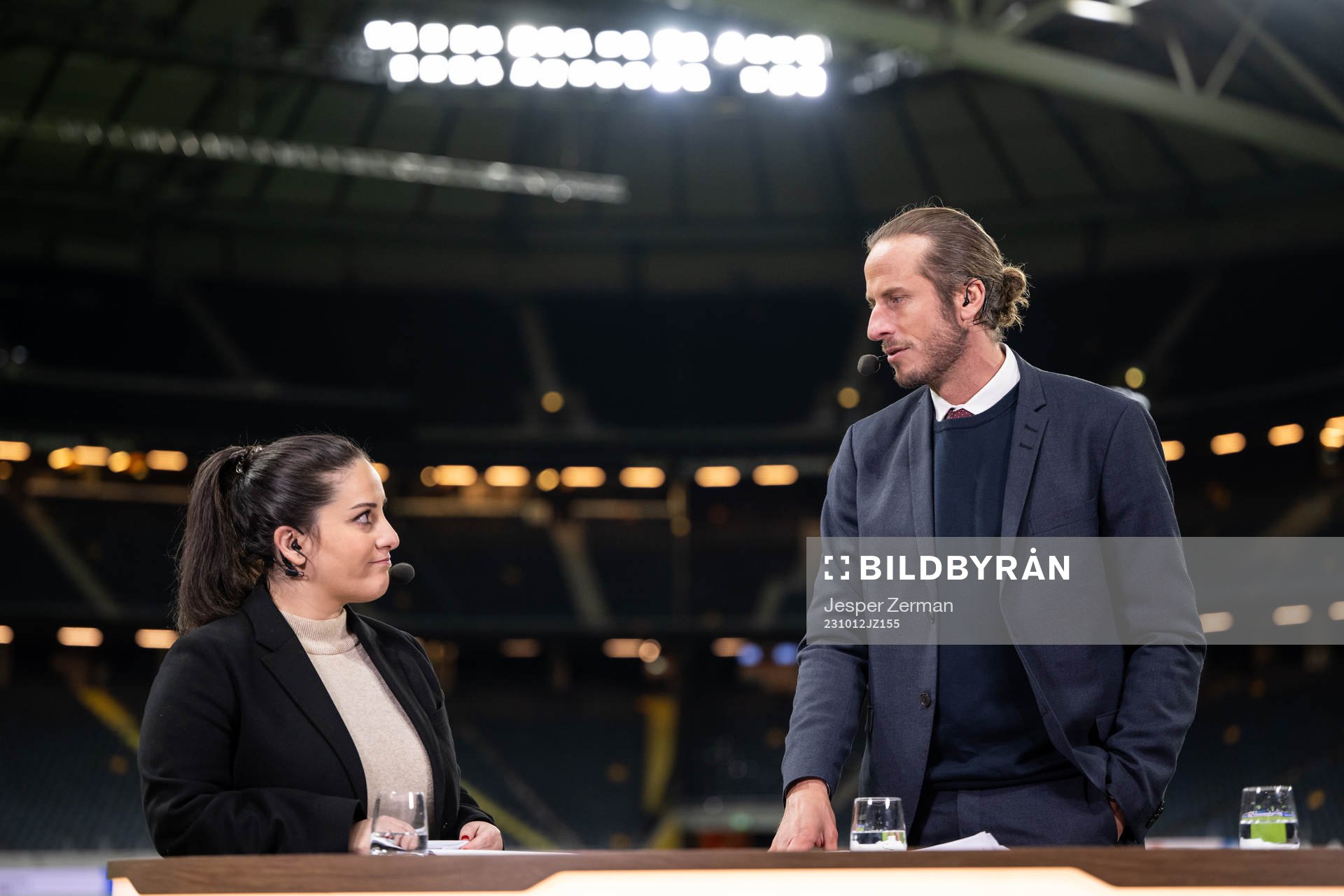 Jennifer Kücükaslan and Jonas Olsson in Viaplay’s studio