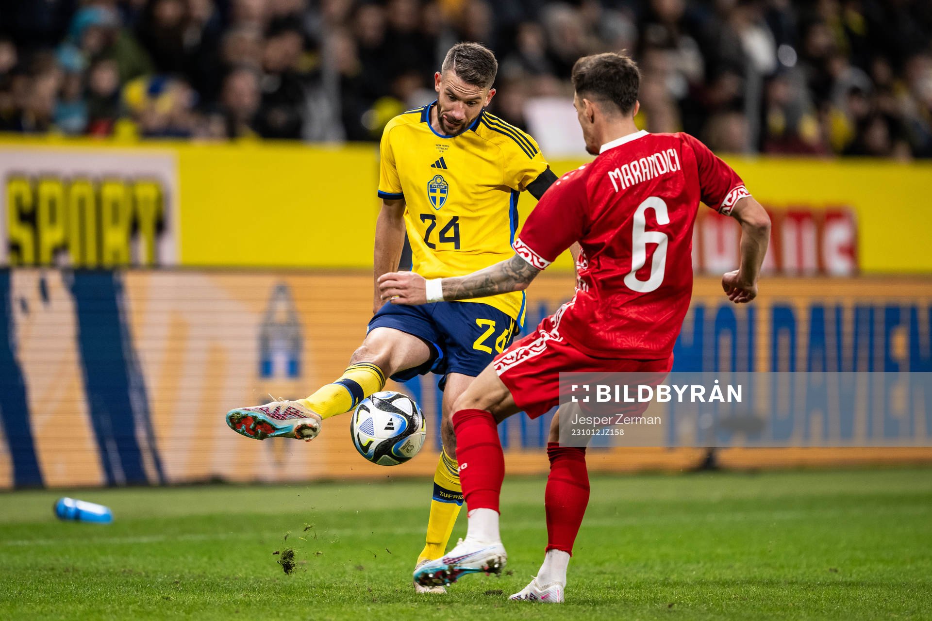 Marcus Rohdén of Sweden and Denis Marandici of Moldova