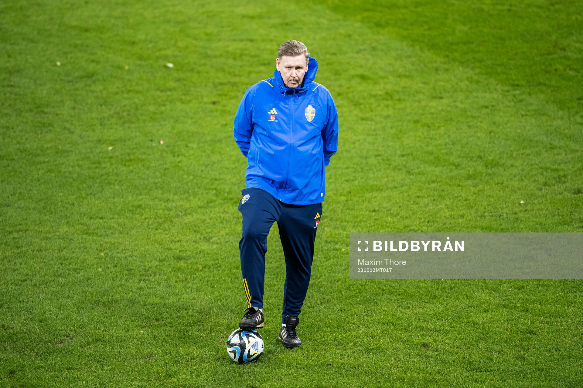 Assistant coach Peter Wettergren of Sweden