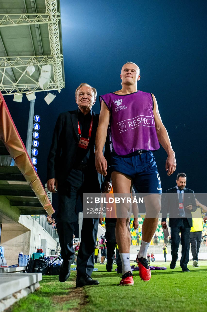 Geir Ellefsen, head of security of Norway, and Erling Braut