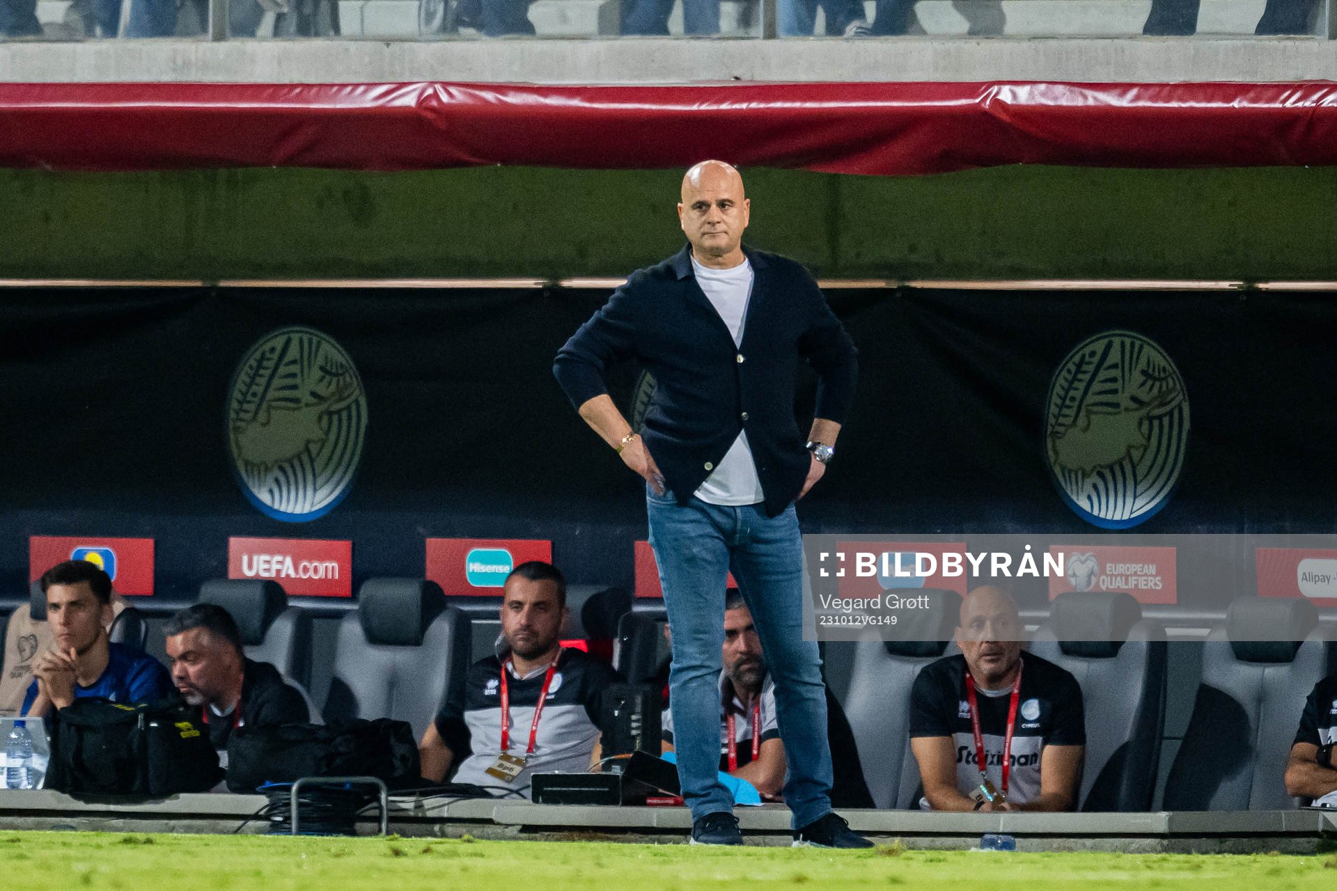 Head coach Temur Ketsbaia of Cyprus