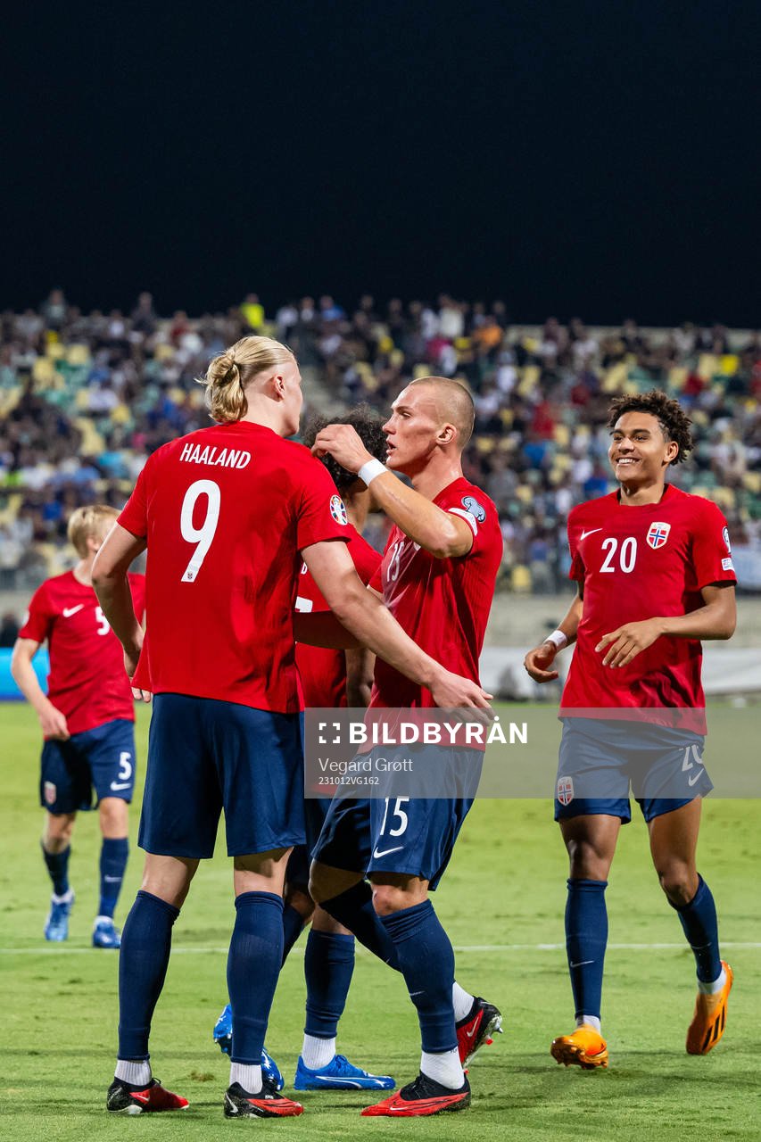 Erling Braut Haaland of Norway celebrates with teammates