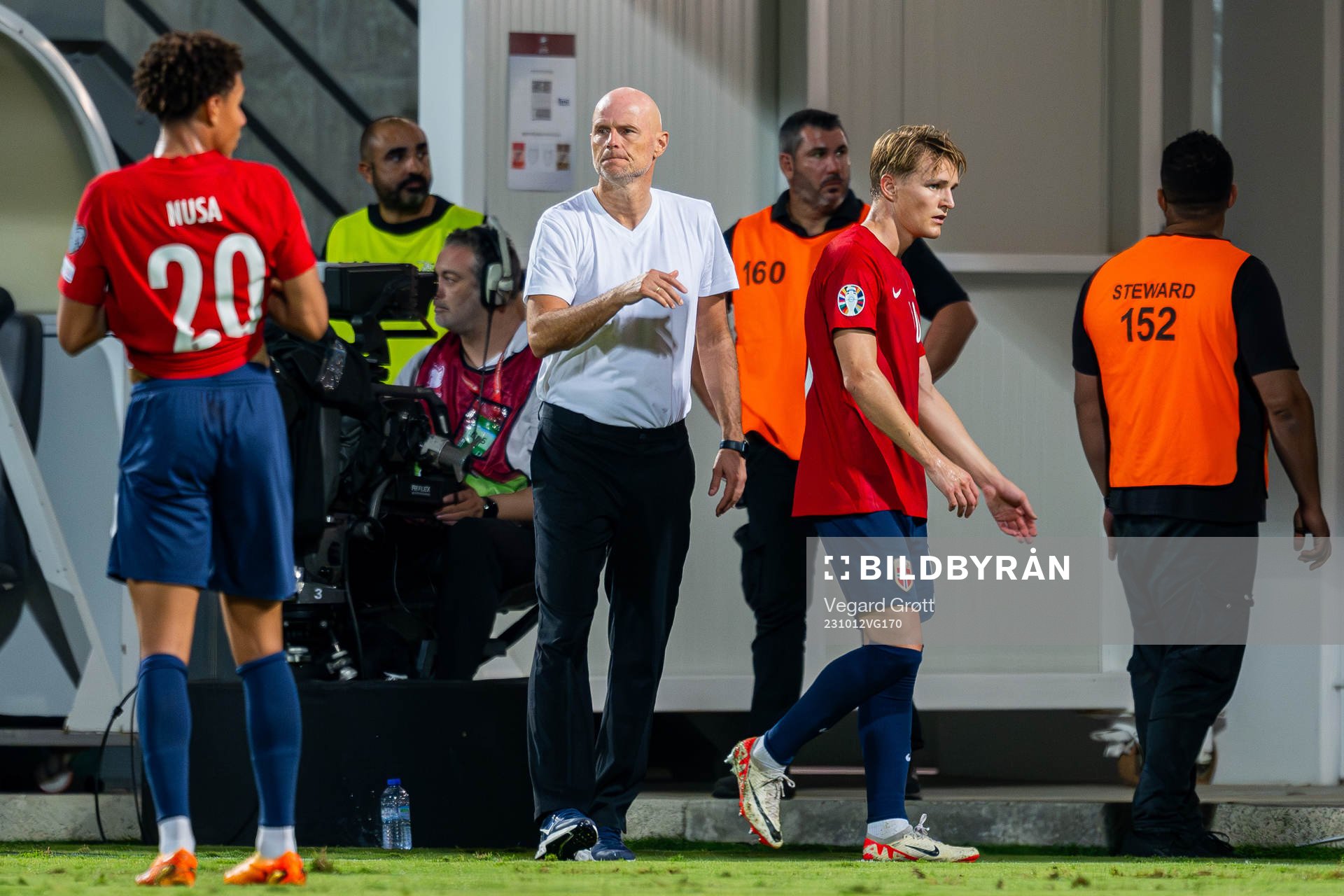 Ståle Solbakken, head coach of Norway, and Martin Ødegaard