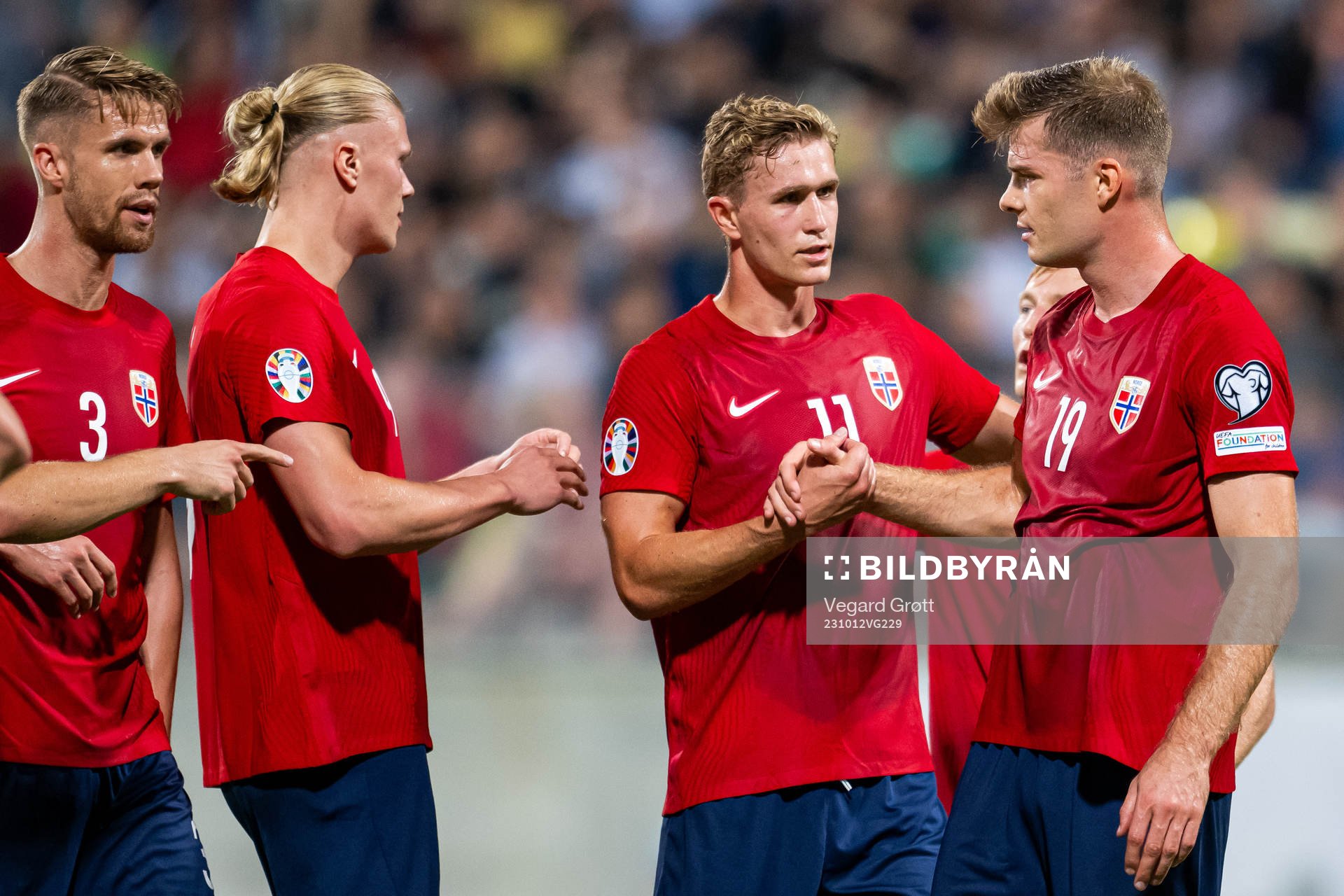 Alexander Sørloth of Norway celebrates with Ola Solbakken