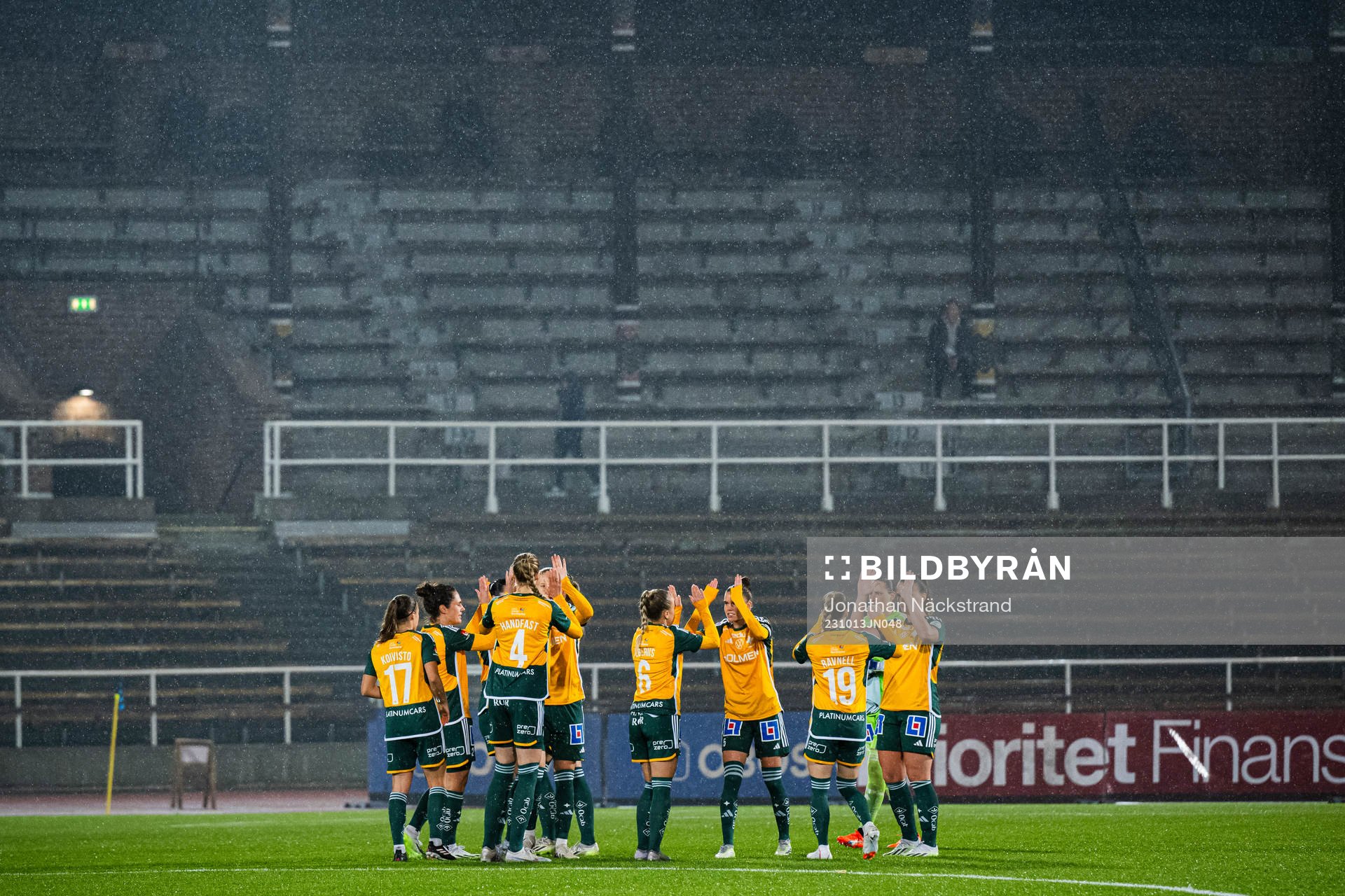 IFK Norrköpings spelare samlas