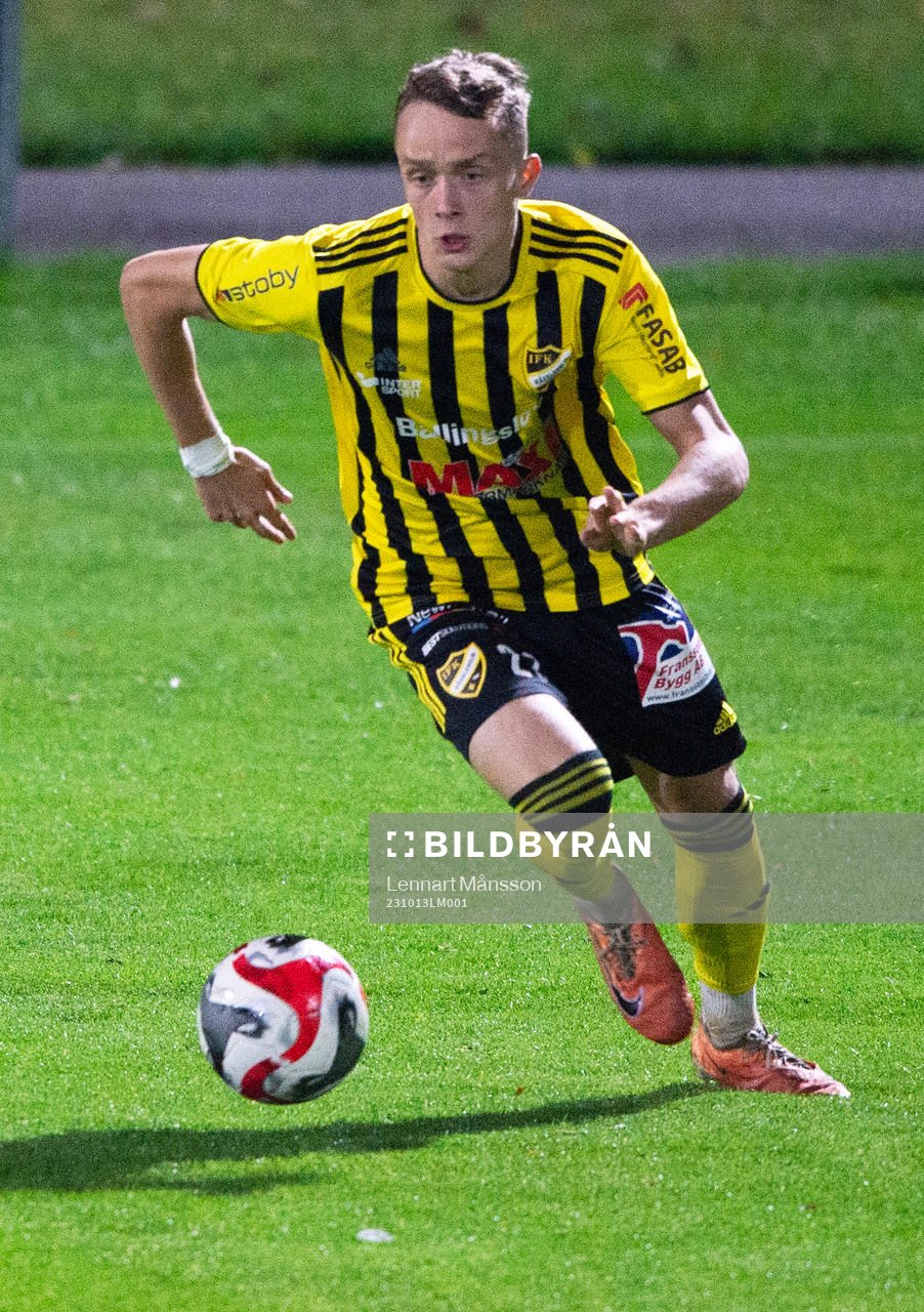 IFK Hässleholms  Philip Tobias Berndt i matchen i div. 2