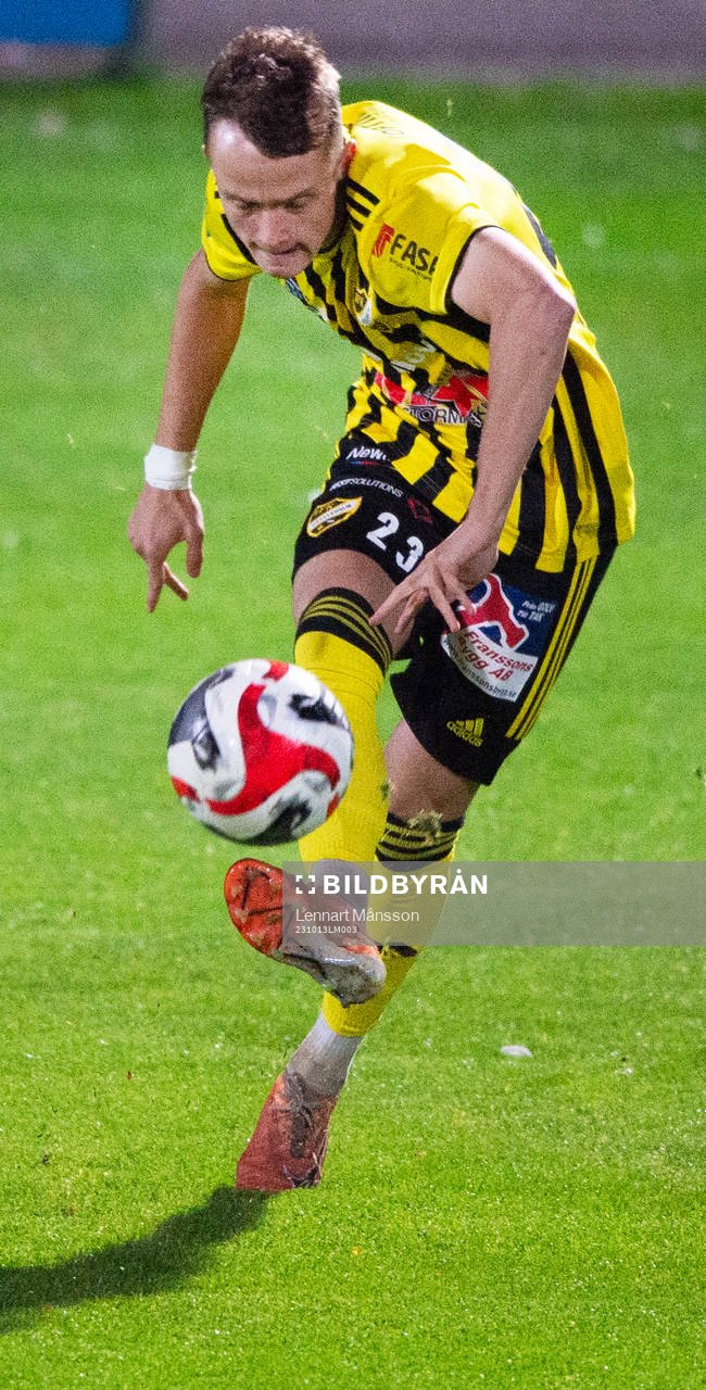 IFK Hässleholms  Philip Berndt i matchen i div. 2 mellan IFK Hässleholm och FBK Balkan i Hässleholm 13 oktober 2023.
