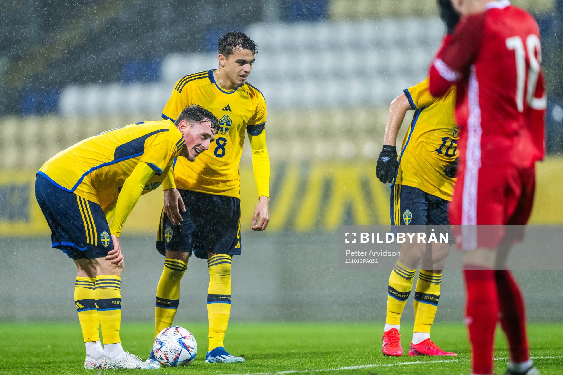 Noah Persson and Yasin Ayari of Sweden