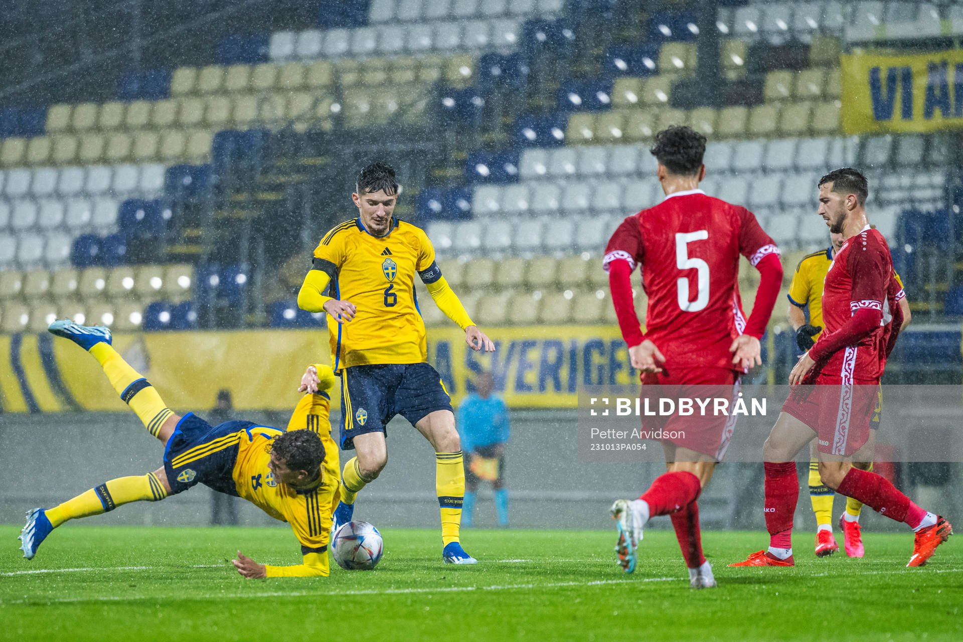 Yasin Ayari and Armin Gigovic of Sweden