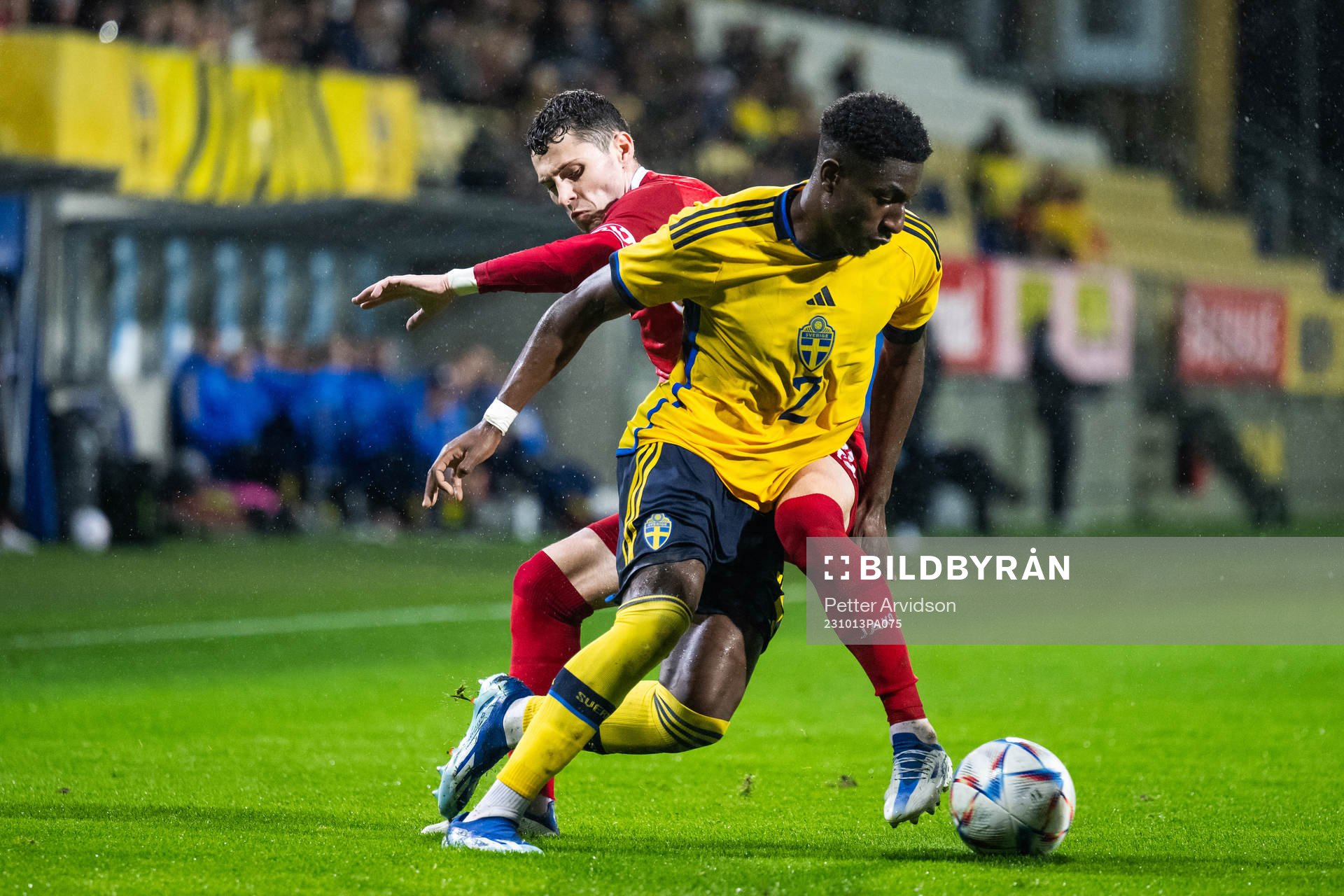 Daniel Danu of Moldova and Josafat Mendes of Sweden