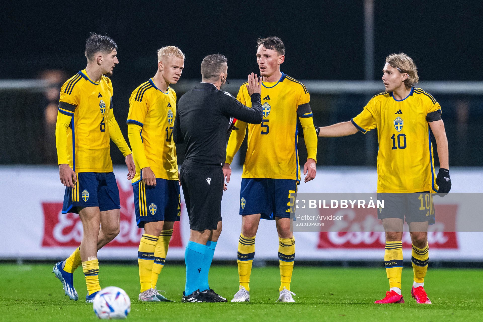Referee Trustin Farrugia Cann and Noah Persson of Sweden