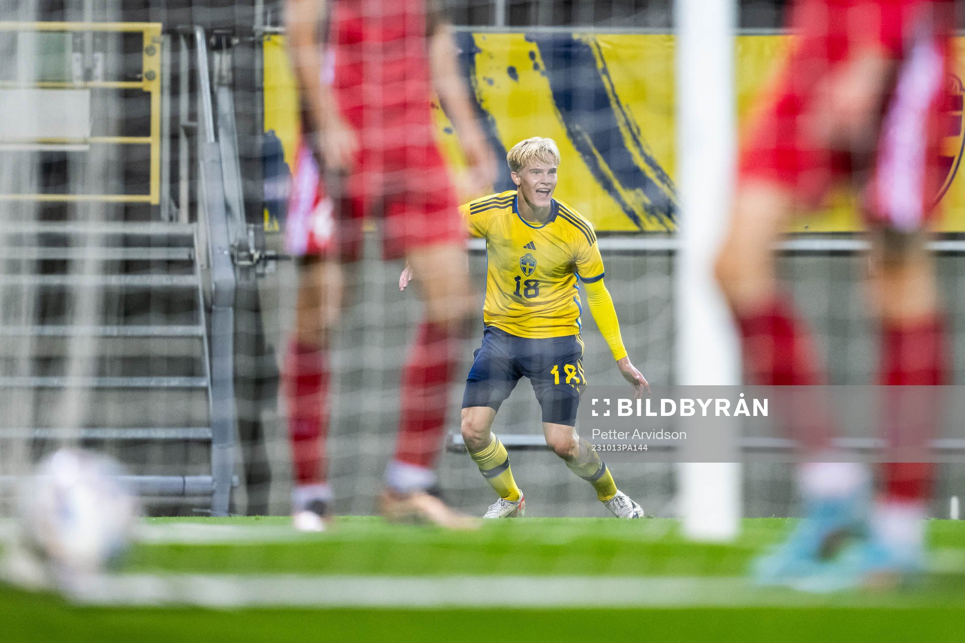 Lucas Bergvall of Sweden celebrates