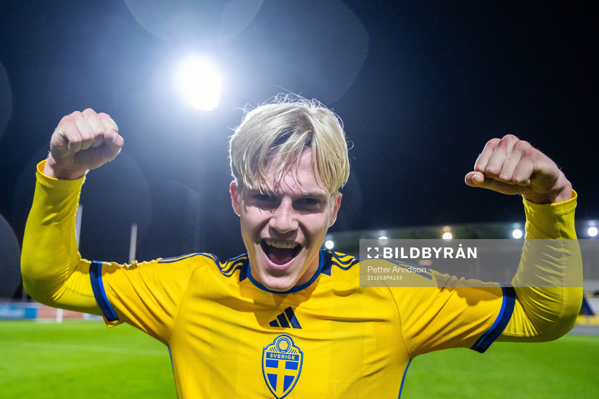 Lucas Bergvall of Sweden celebrates