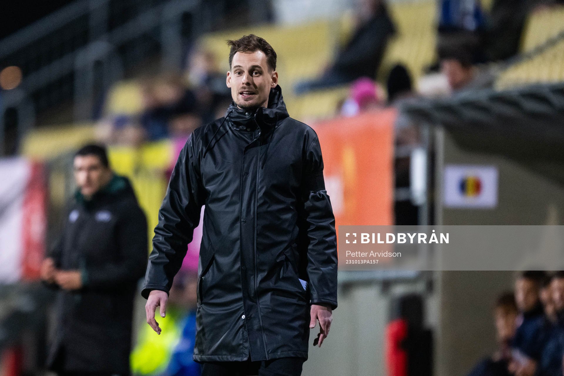 Head coach Daniel Bäckström of Sweden