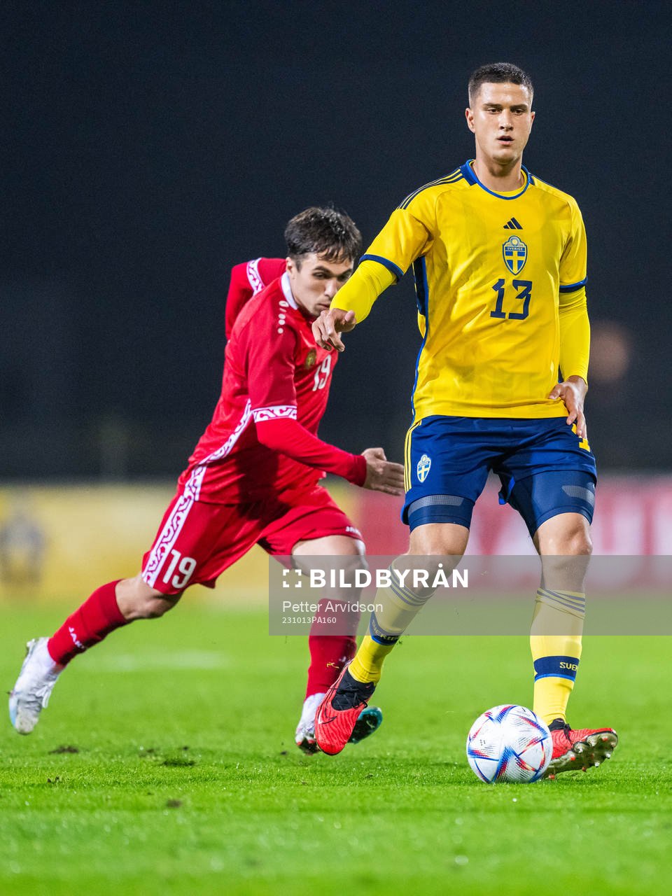 Mihai Lupan of Moldova and Zinedin Smajlovic of Sweden