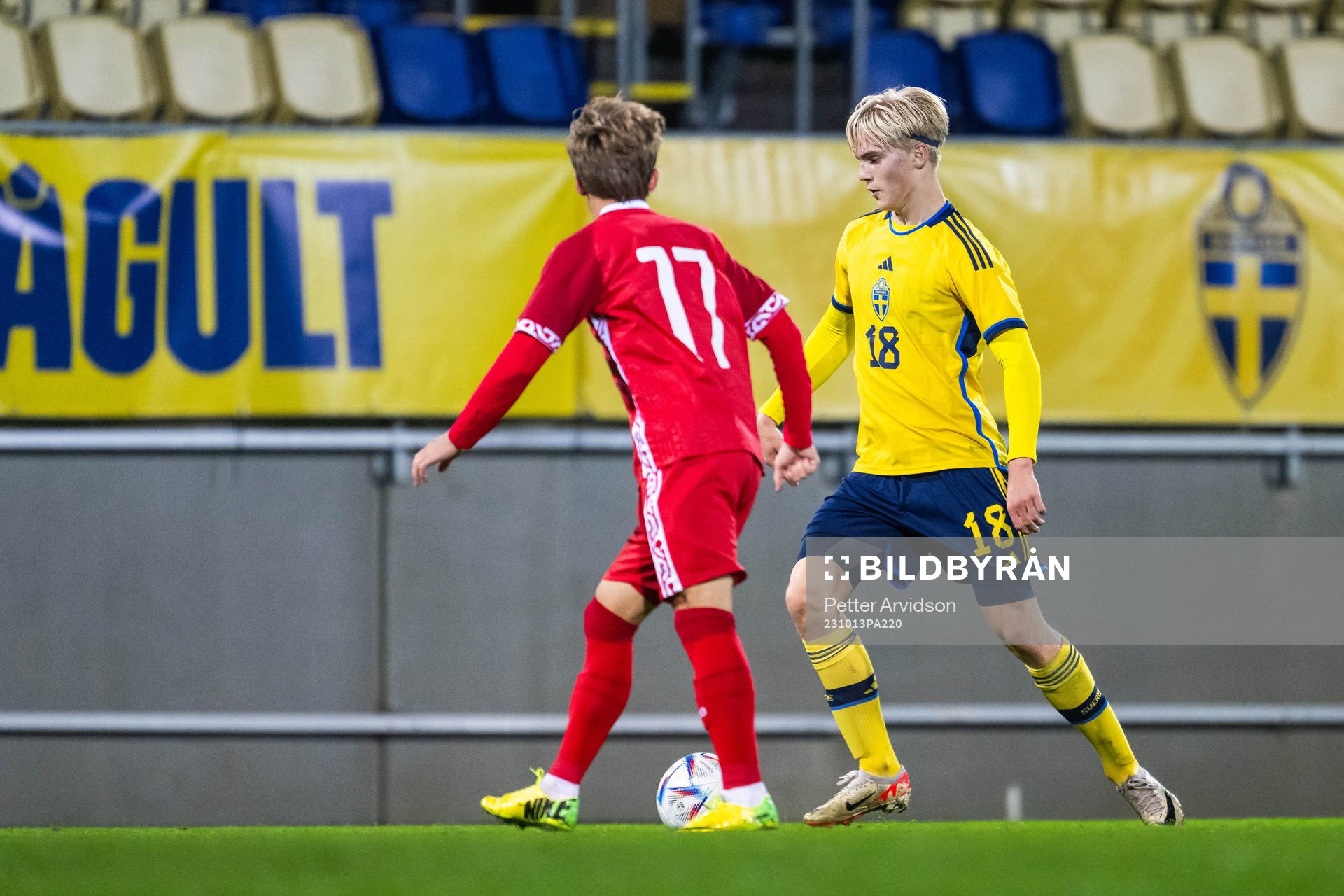 Lucas Bergvall of Sweden