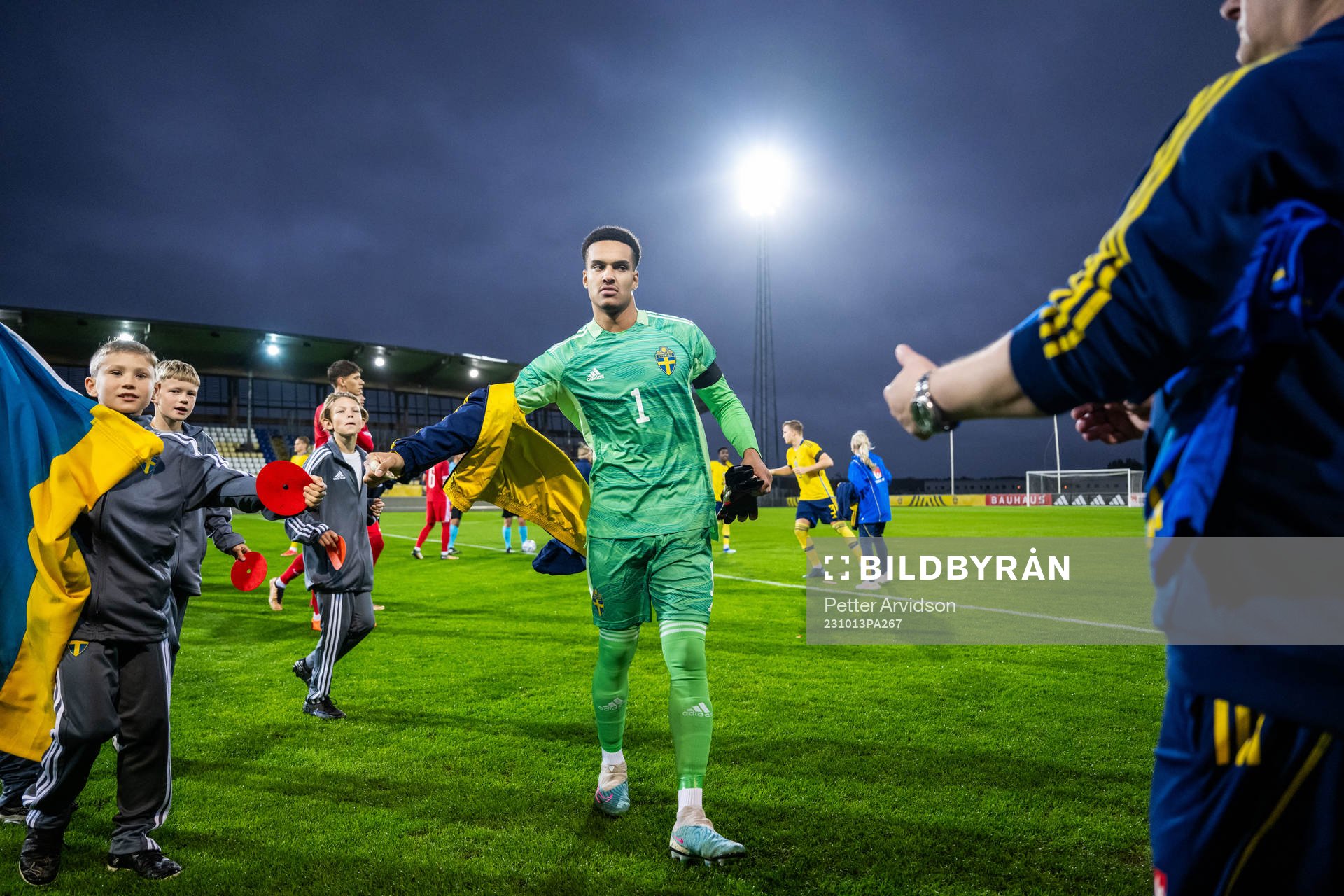 goalkeeper Oliver Dovin of Sweden