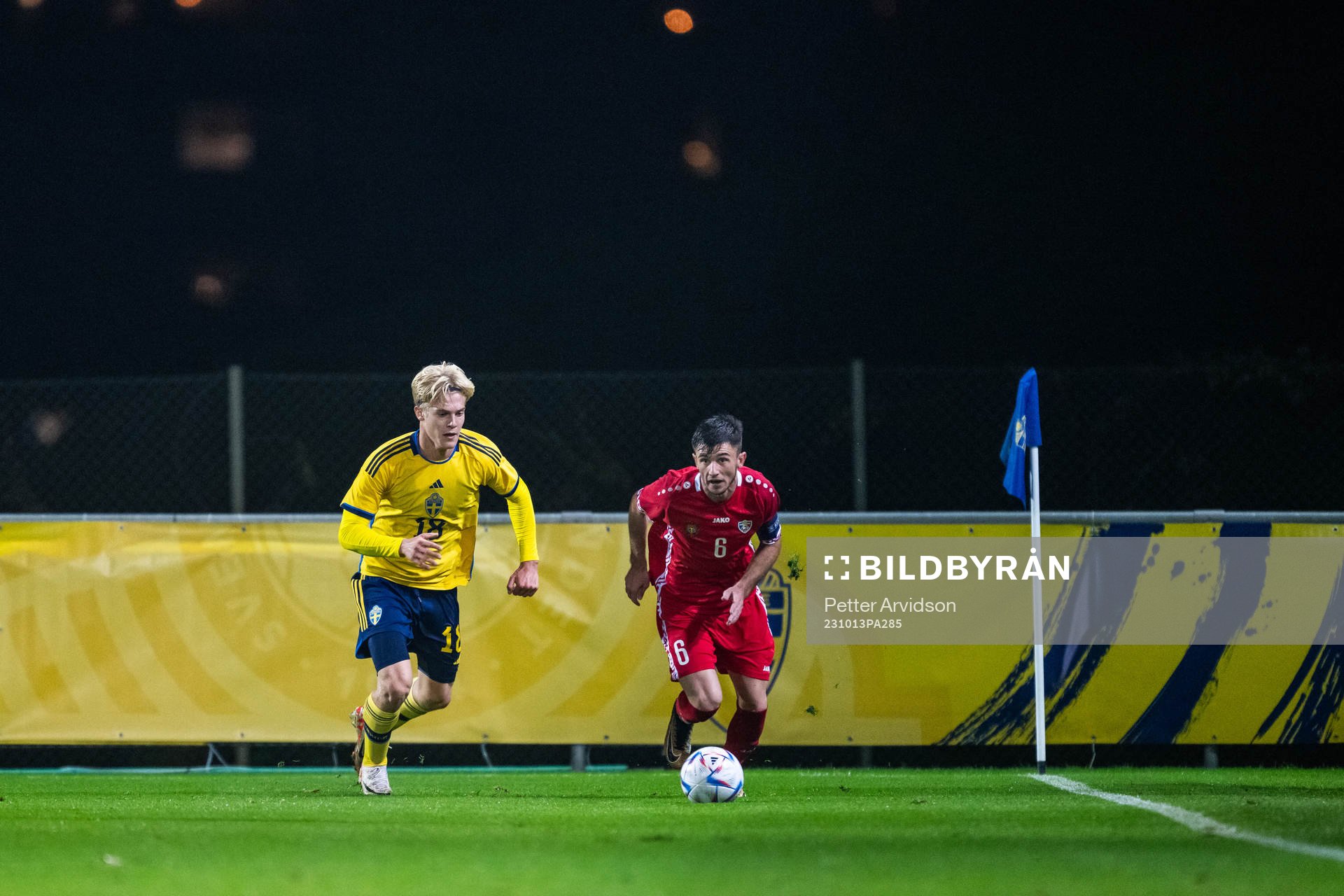 Lucas Bergvall of Sweden and Ion Bors of Moldova
