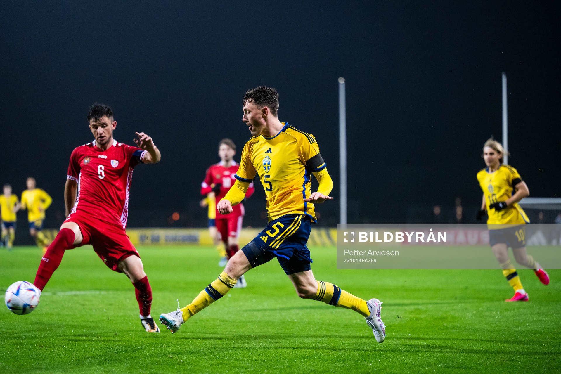 Ion Bors of Moldova and Noah Persson of Sweden