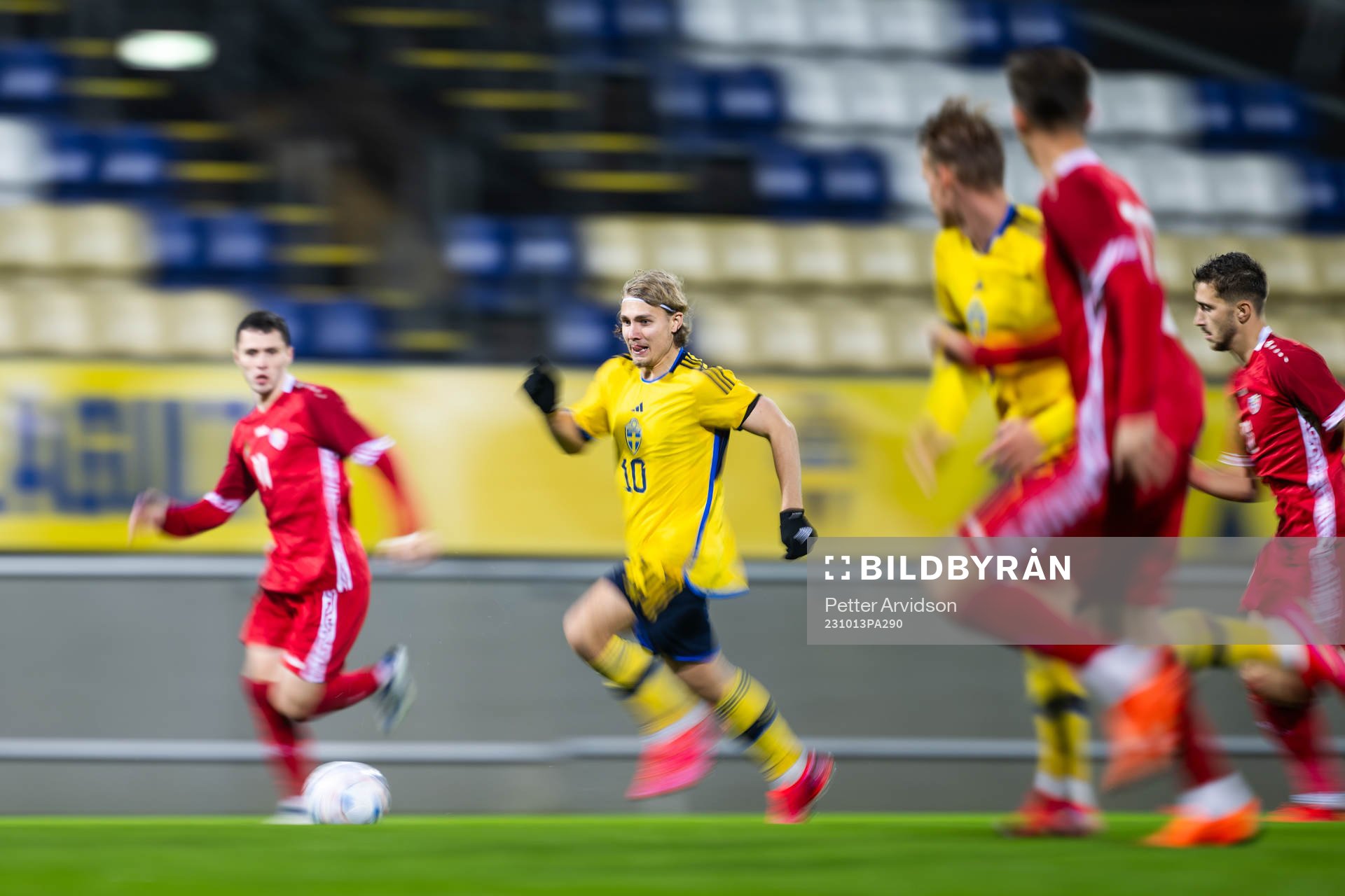 Sebastian Nanasi of Sweden