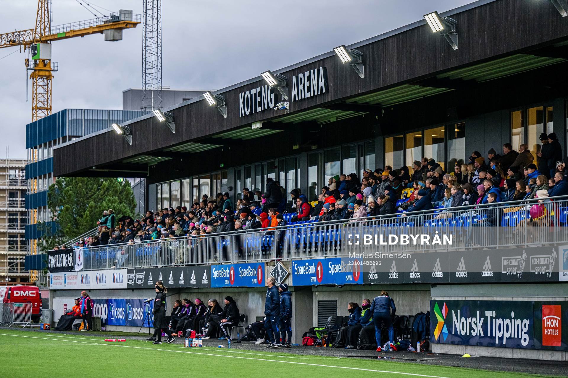 Spectators in the stands at Koteng Arena during the Toppserien football match between Rosenborg and Stabæk on October 14, 2023 in Trondheim.